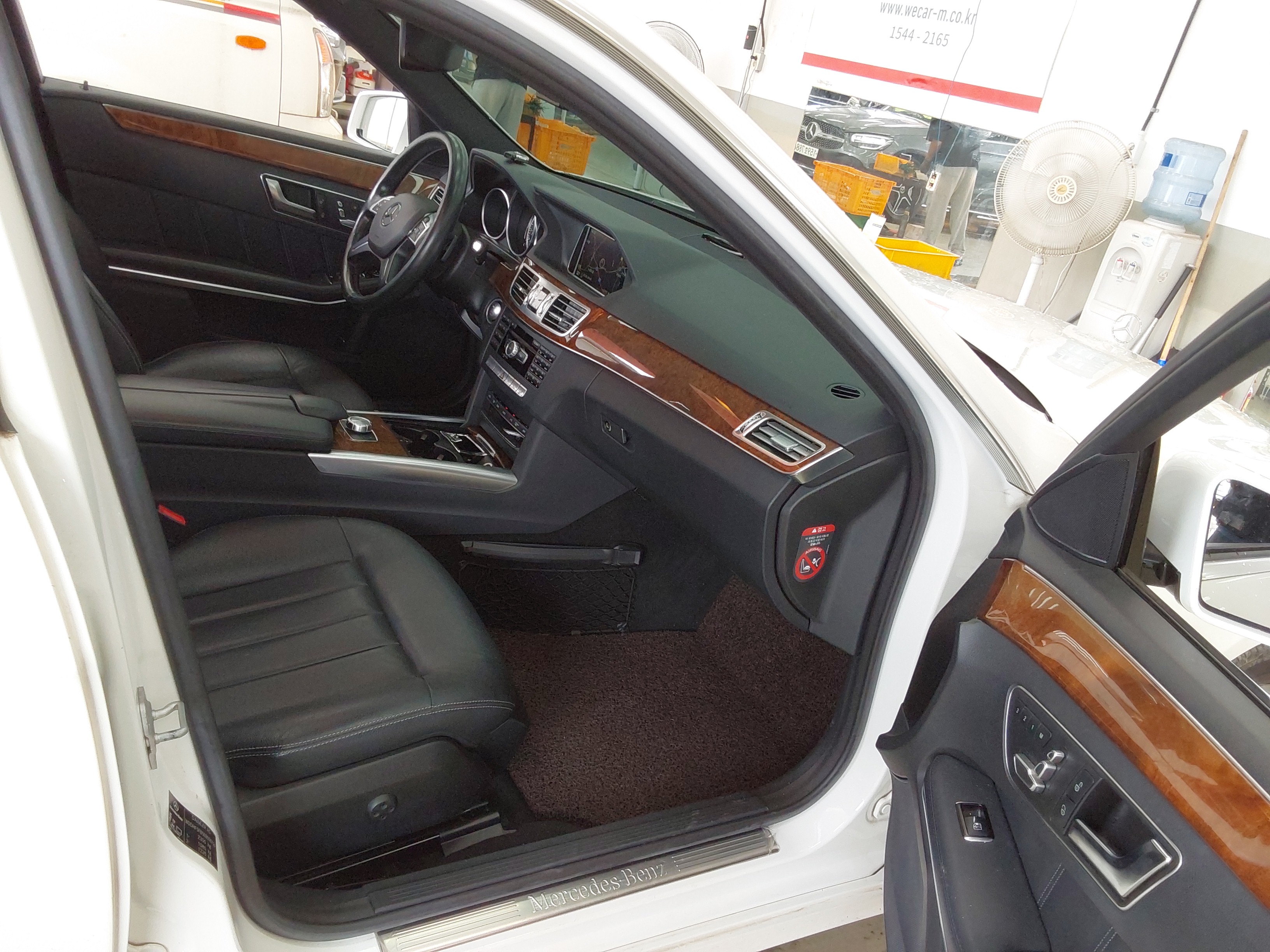 مرسيدس E-CLASS