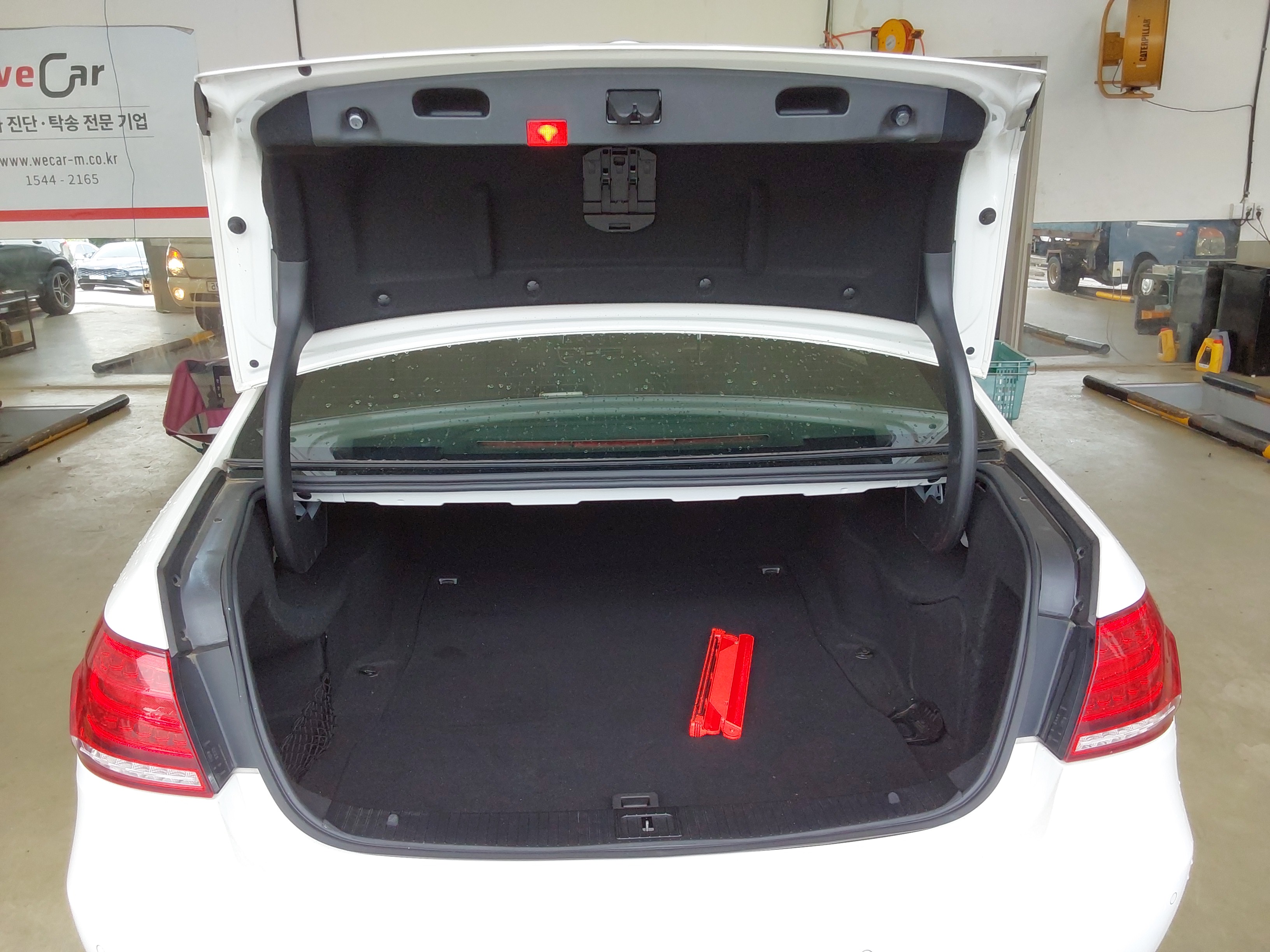 مرسيدس E-CLASS