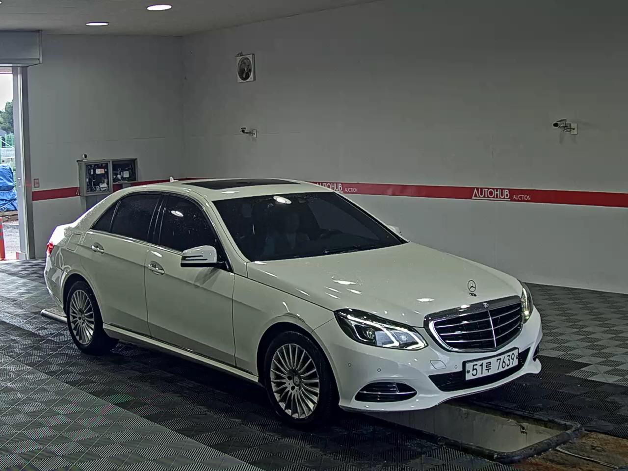 مرسيدس E-CLASS