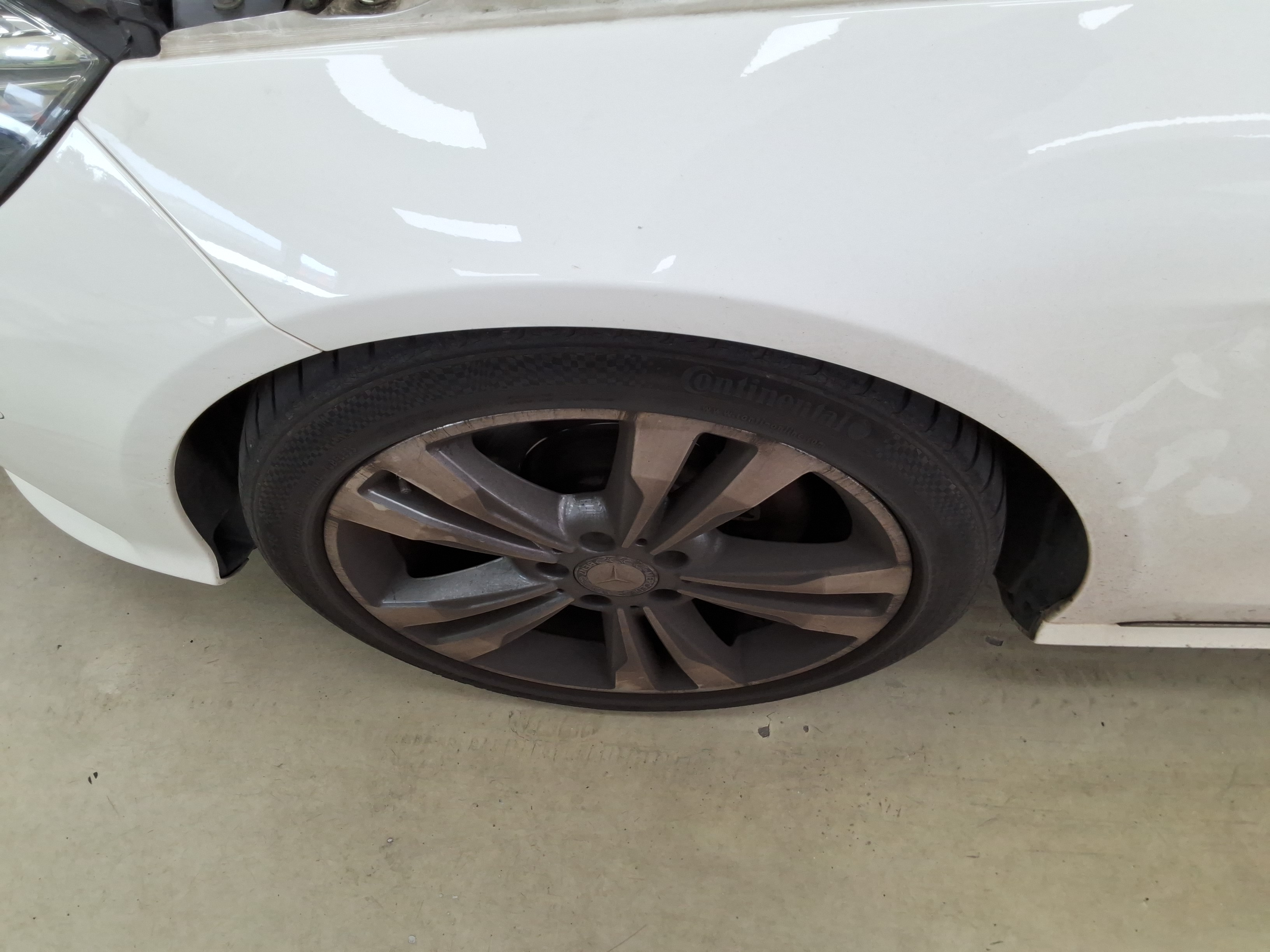 مرسيدس E-CLASS
