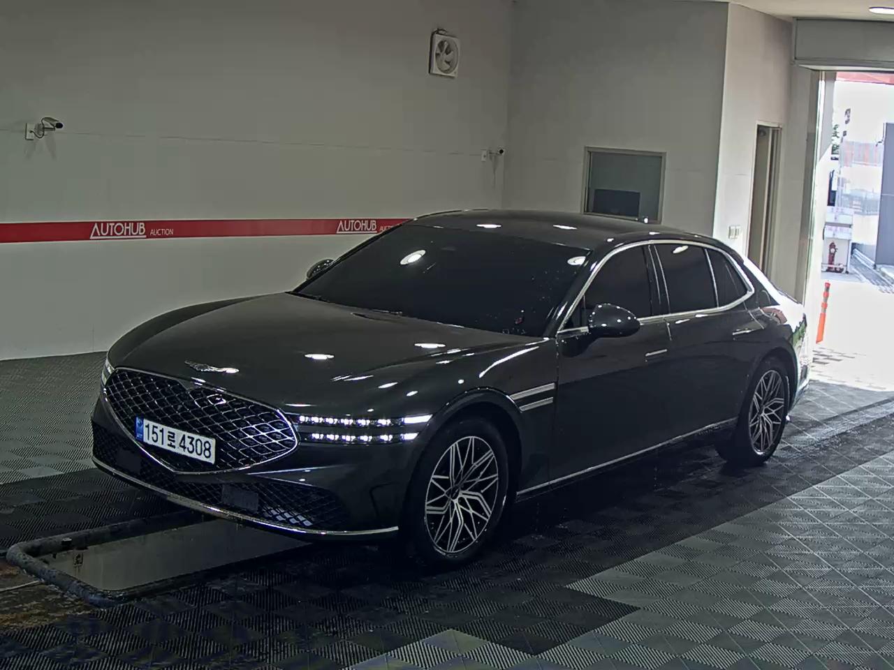 جينسس - G90 (2022)