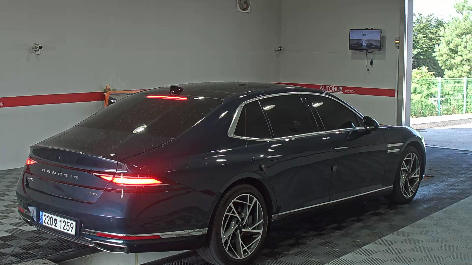 جينسس G90