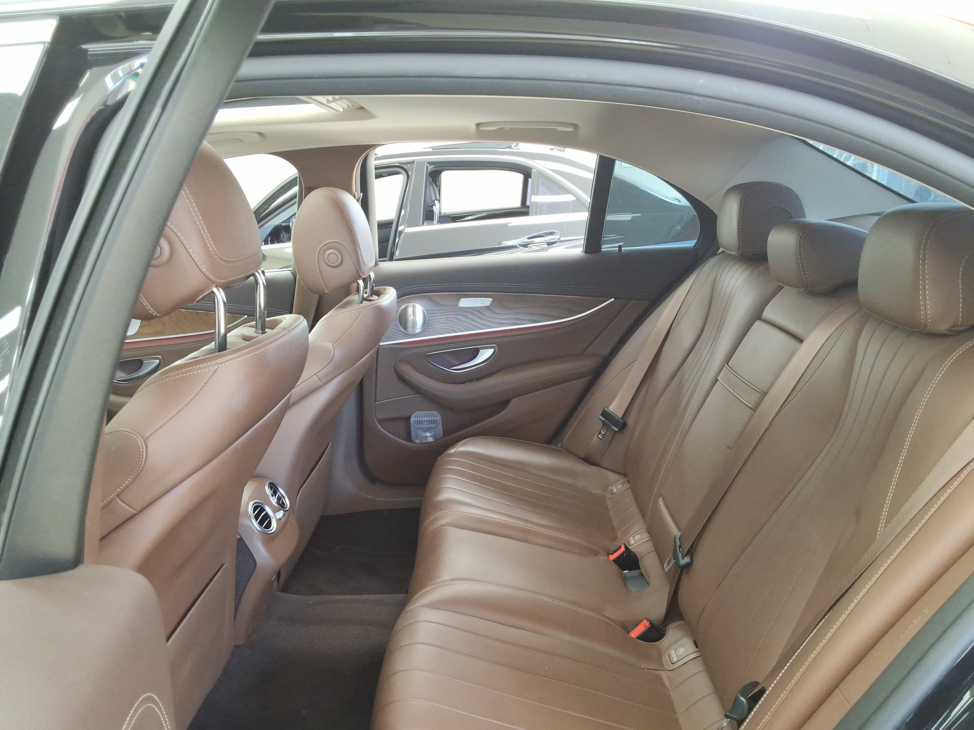 مرسيدس - E-CLASS - Image 11