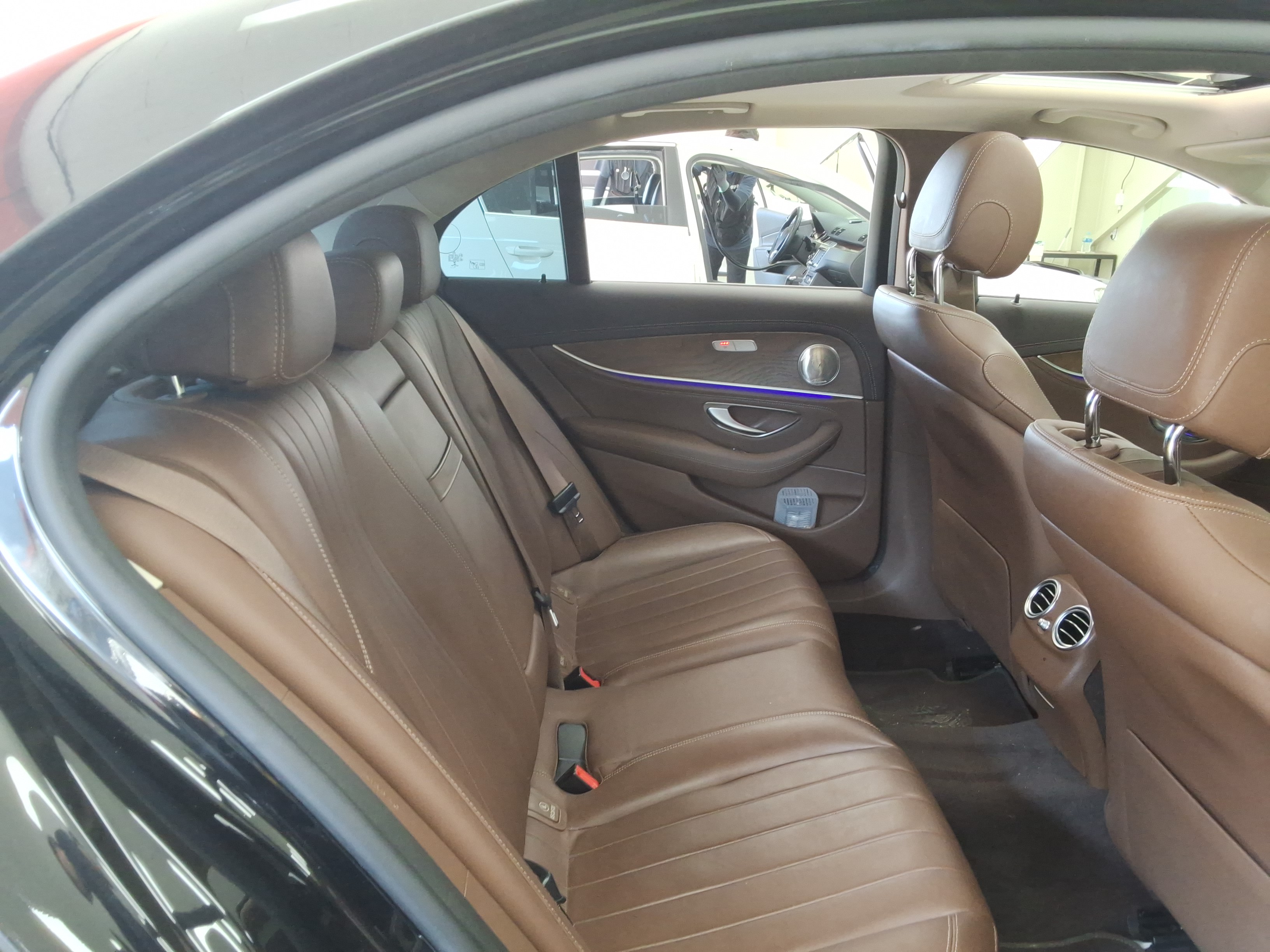 مرسيدس - E-CLASS - Image 13