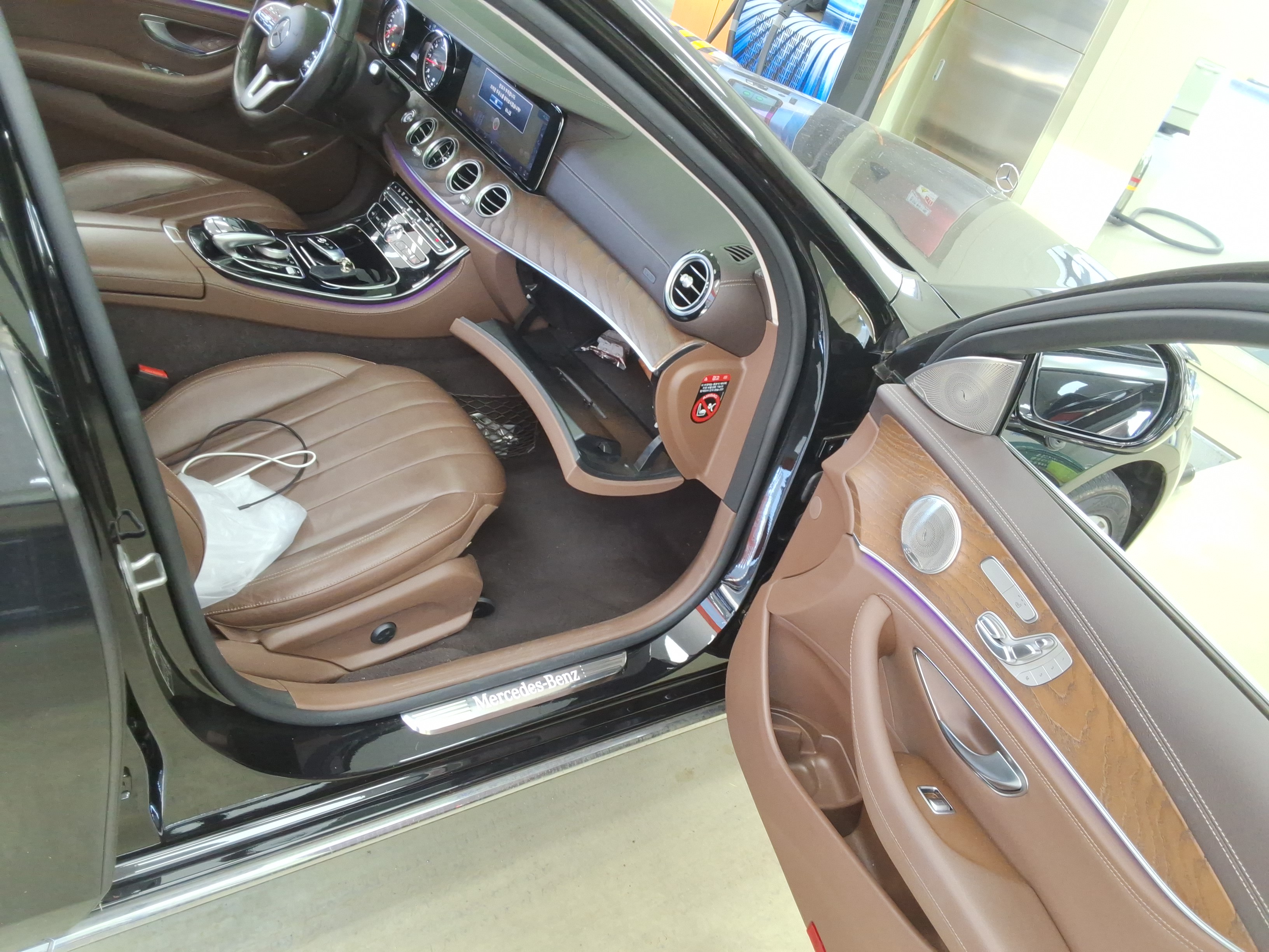 مرسيدس - E-CLASS - Image 14