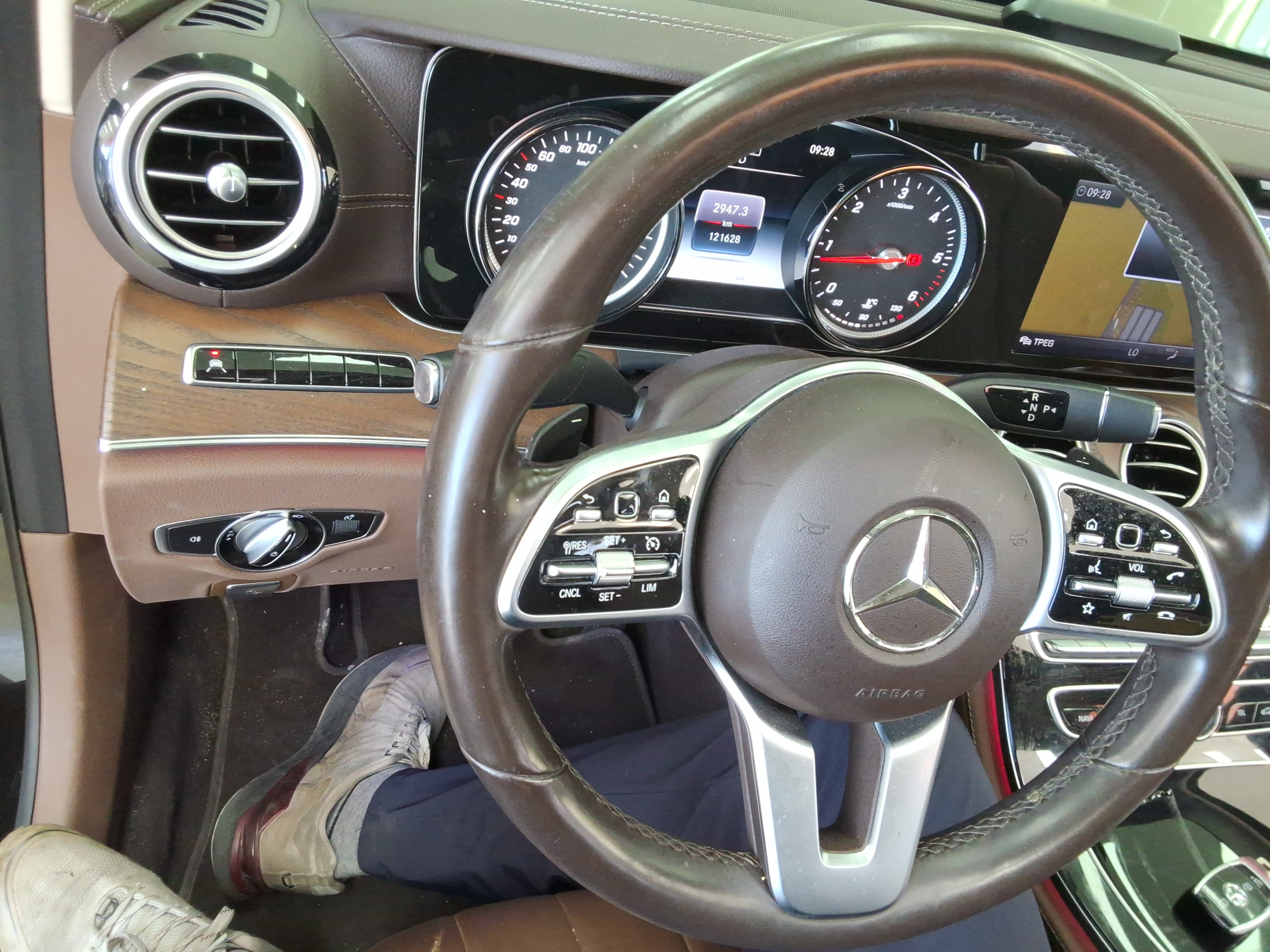 مرسيدس - E-CLASS - Image 16