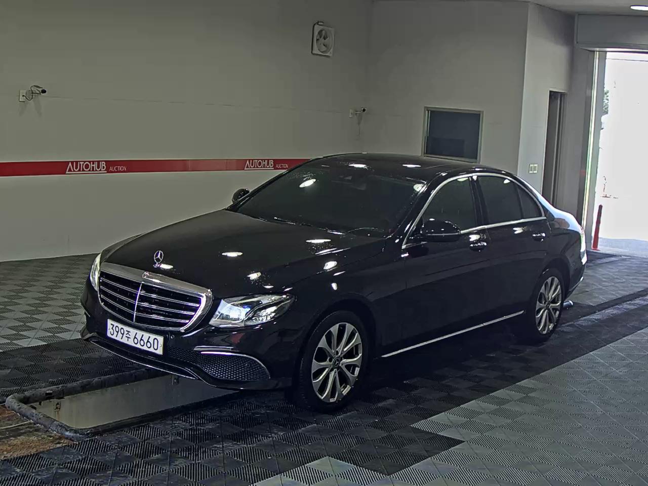 مرسيدس - E-CLASS