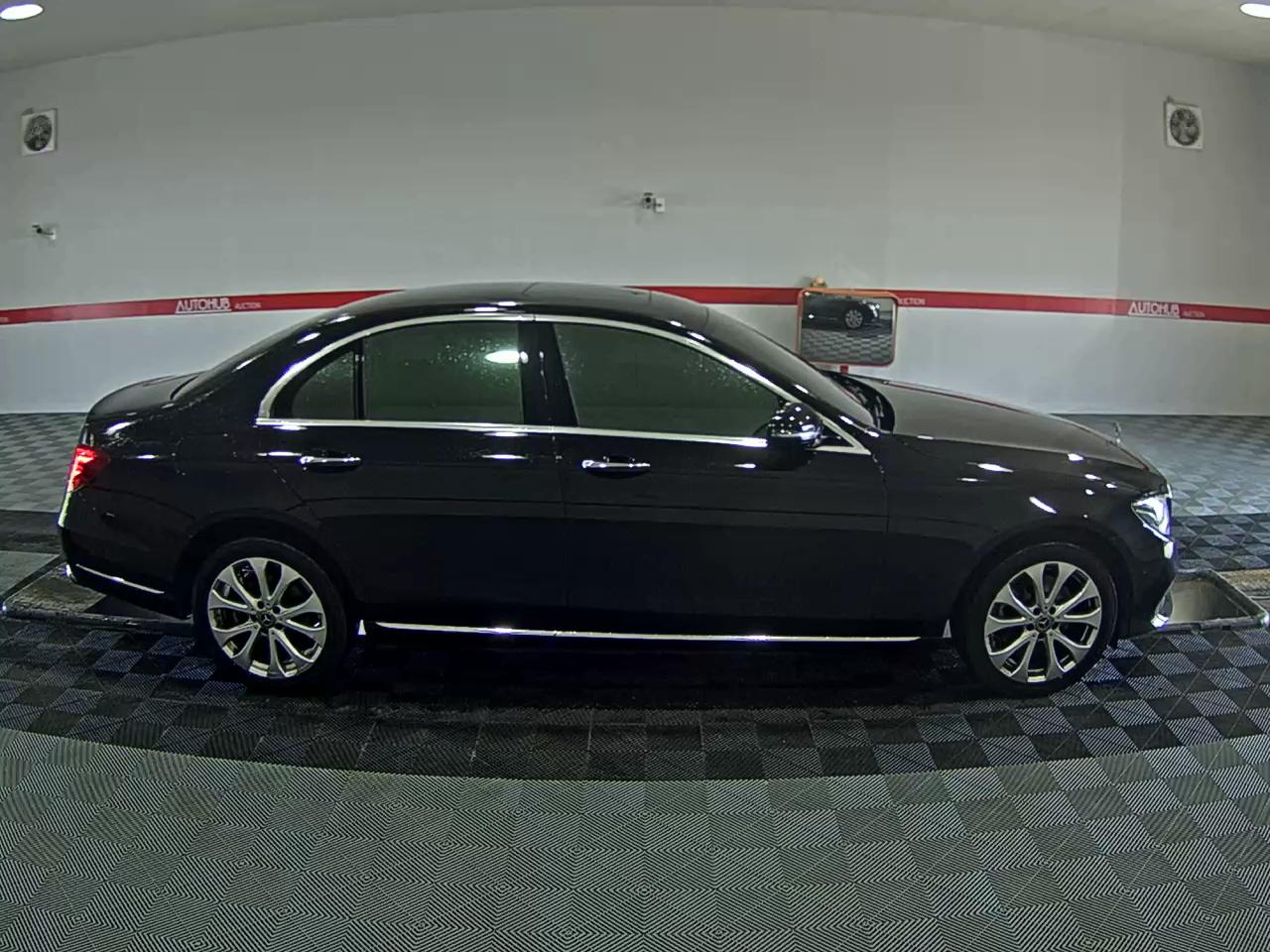 مرسيدس - E-CLASS - Image 3