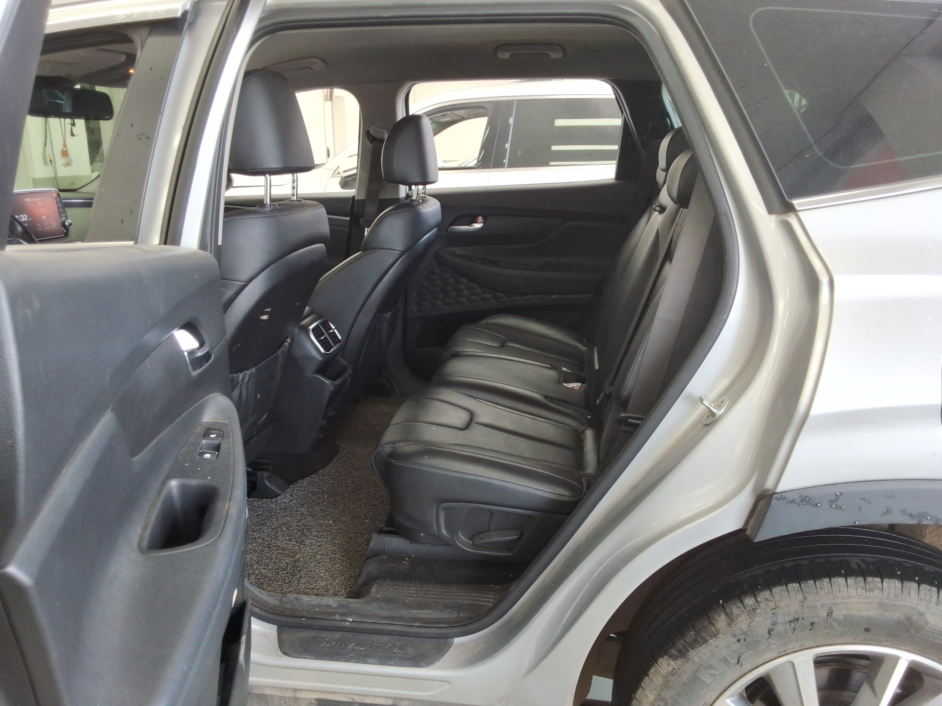 صورة إضافية