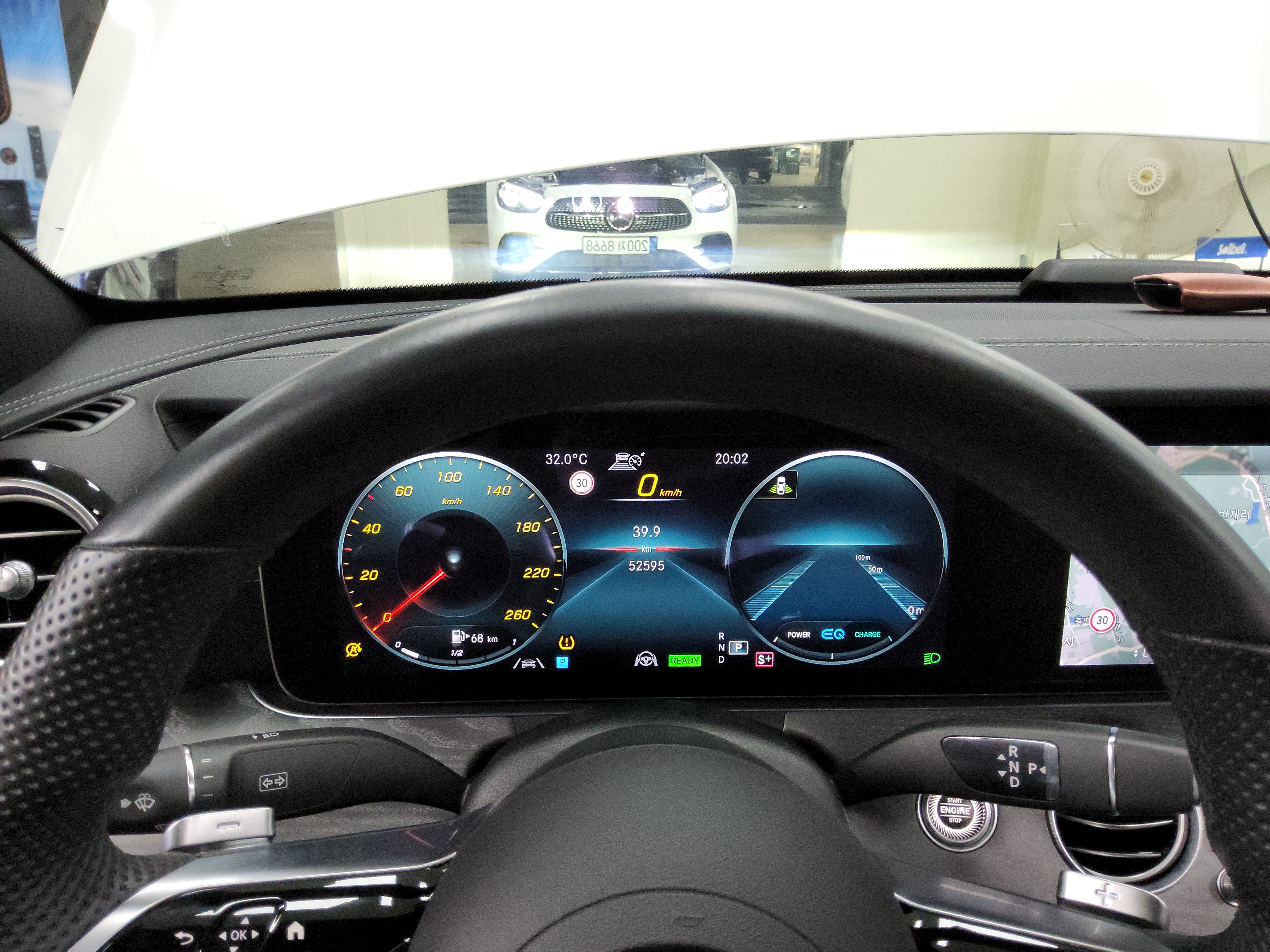 مرسيدس - E-CLASS - Image 8