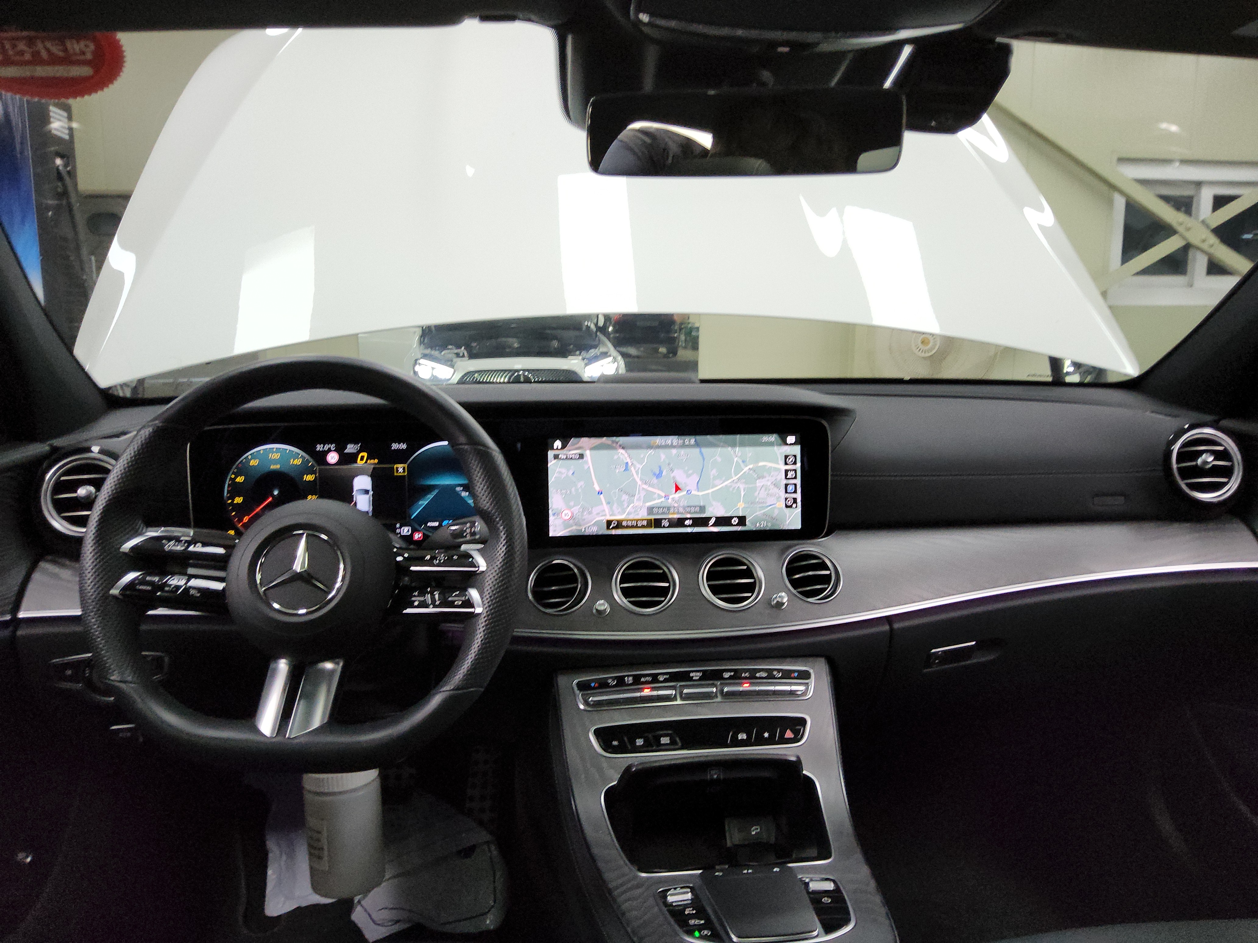 مرسيدس - E-CLASS - Image 10