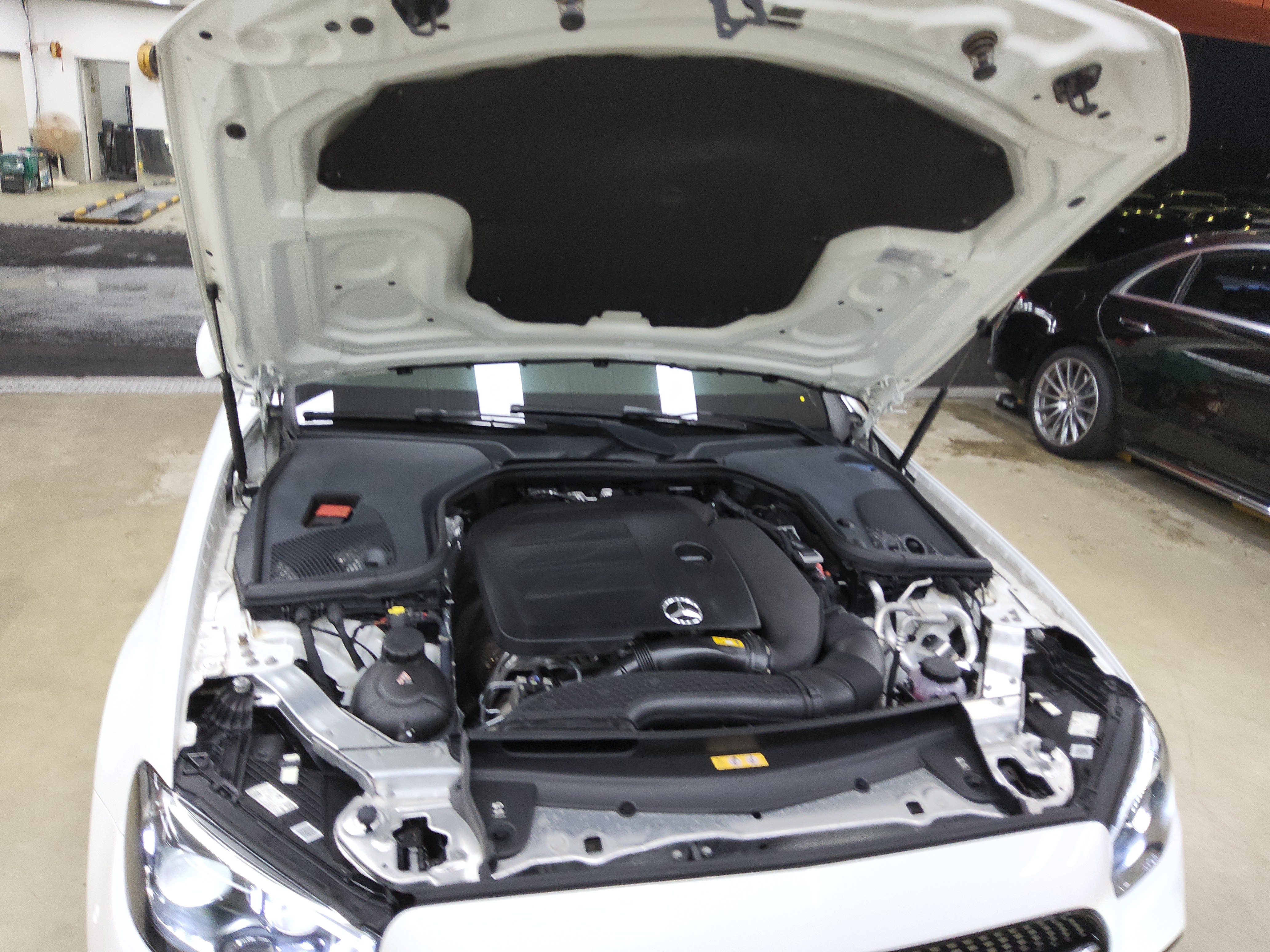 مرسيدس - E-CLASS - Image 15