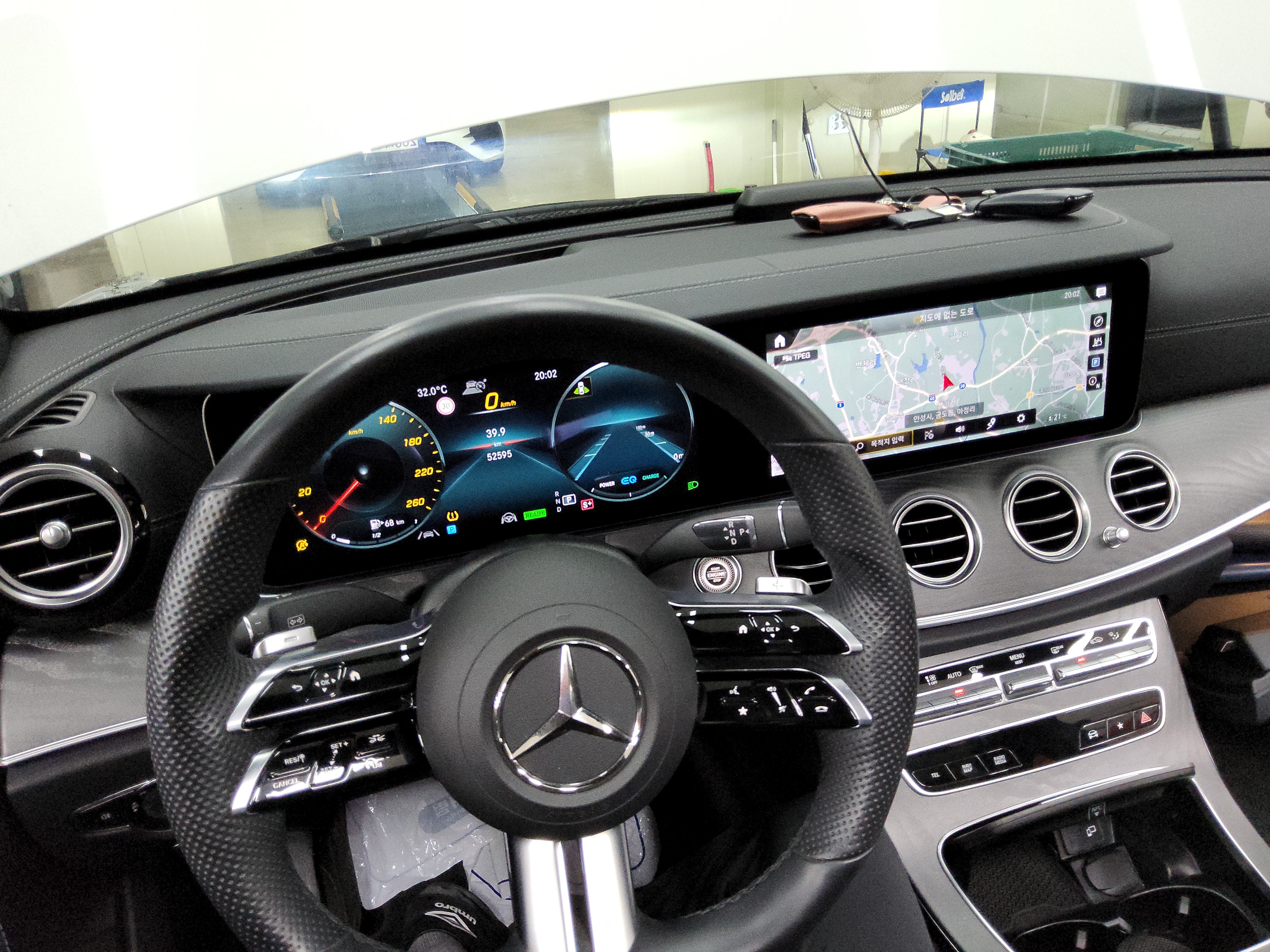 مرسيدس - E-CLASS - Image 16