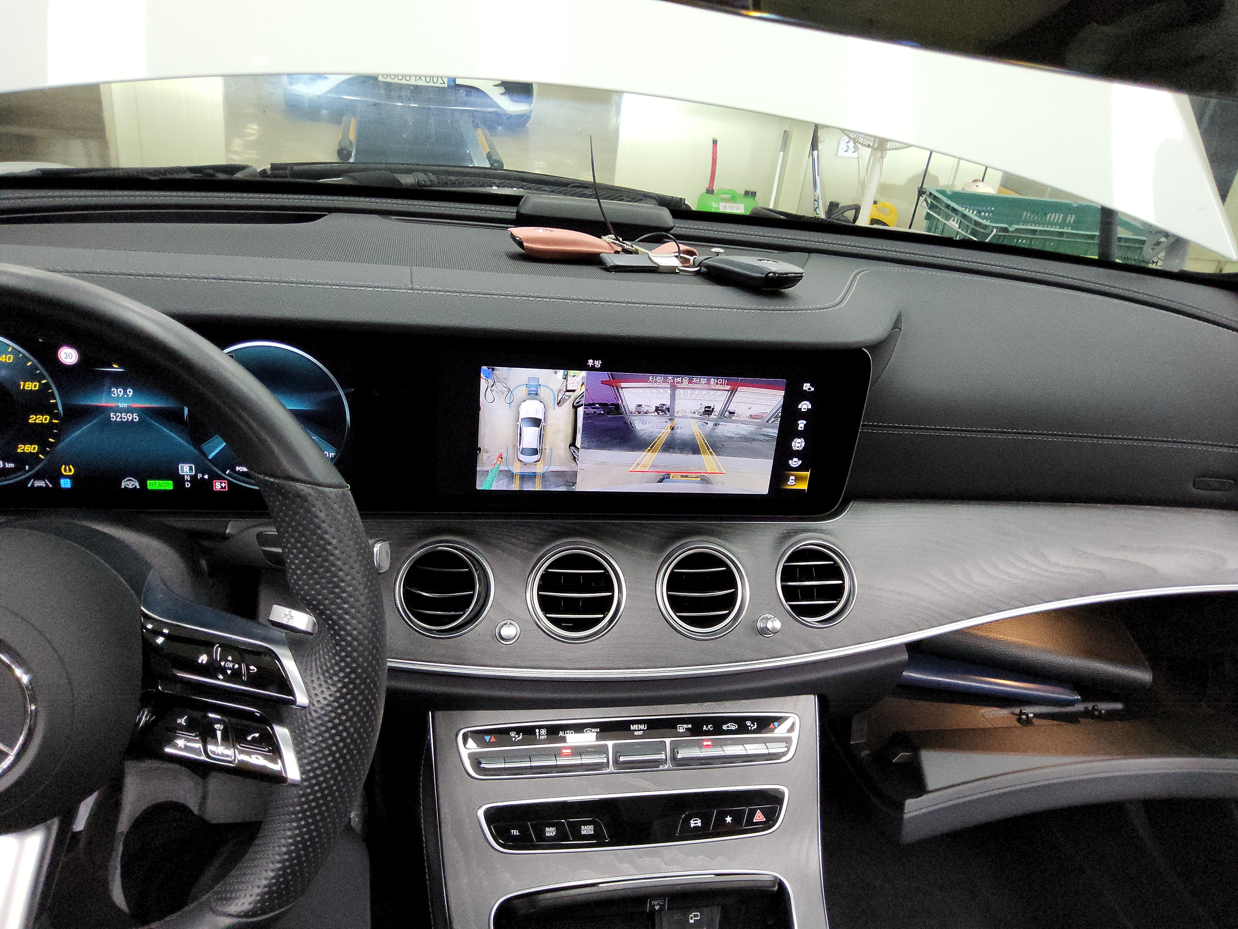 مرسيدس - E-CLASS - Image 17