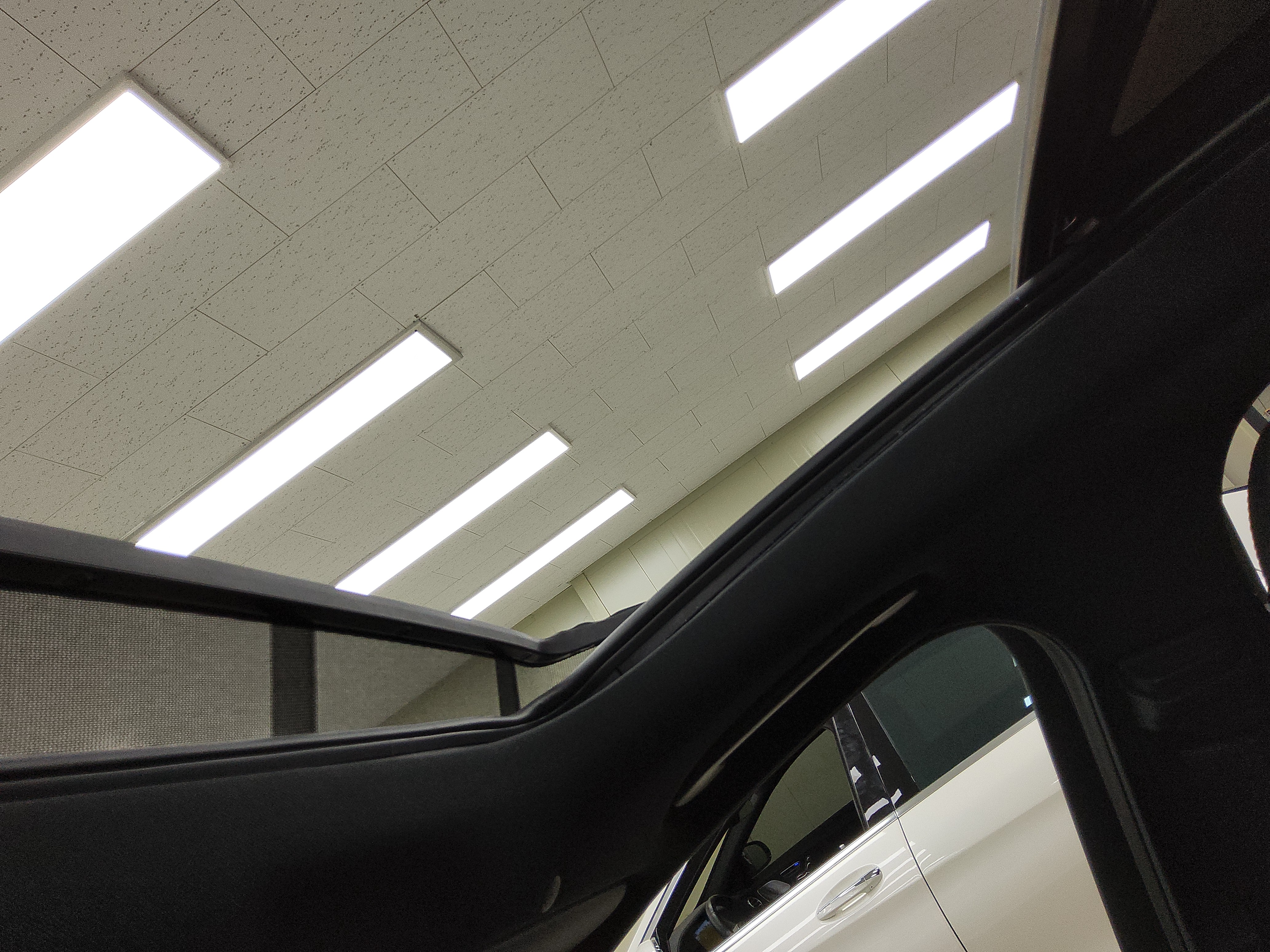 مرسيدس - E-CLASS - Image 20
