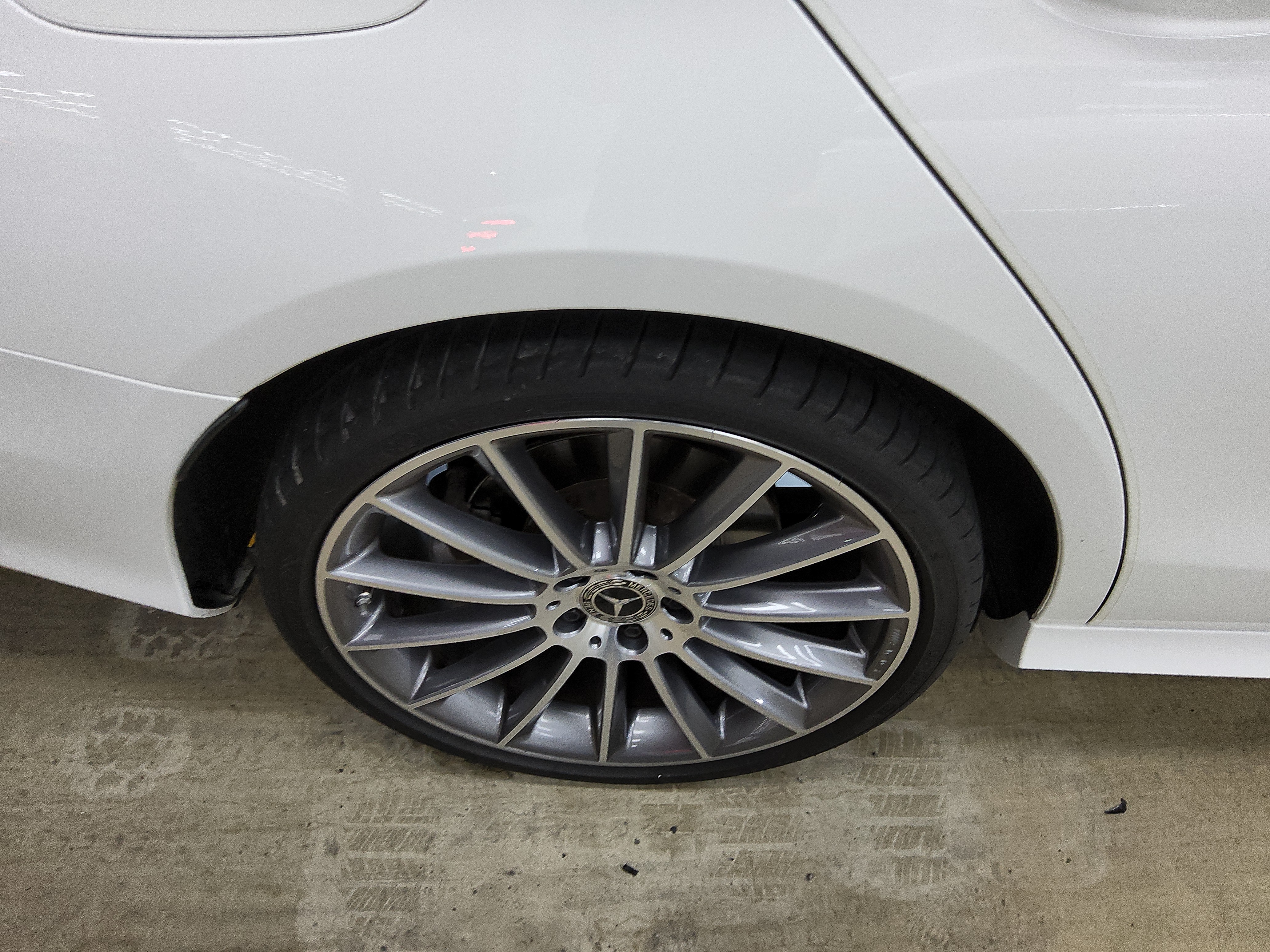 مرسيدس - E-CLASS - Image 24