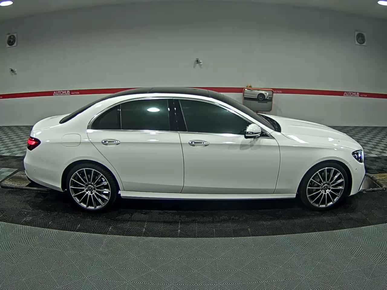 مرسيدس - E-CLASS - Image 3