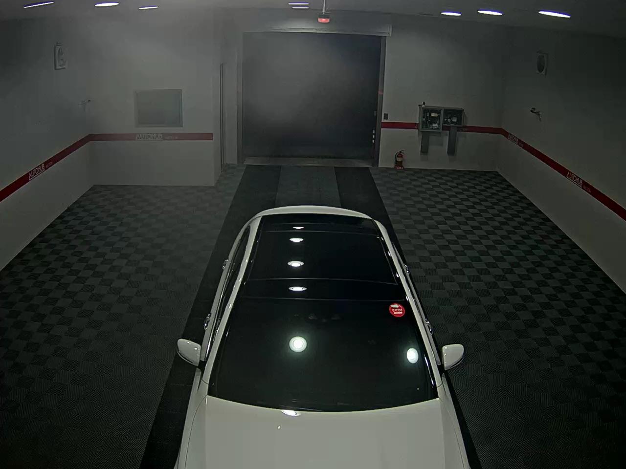 مرسيدس - E-CLASS - Image 6