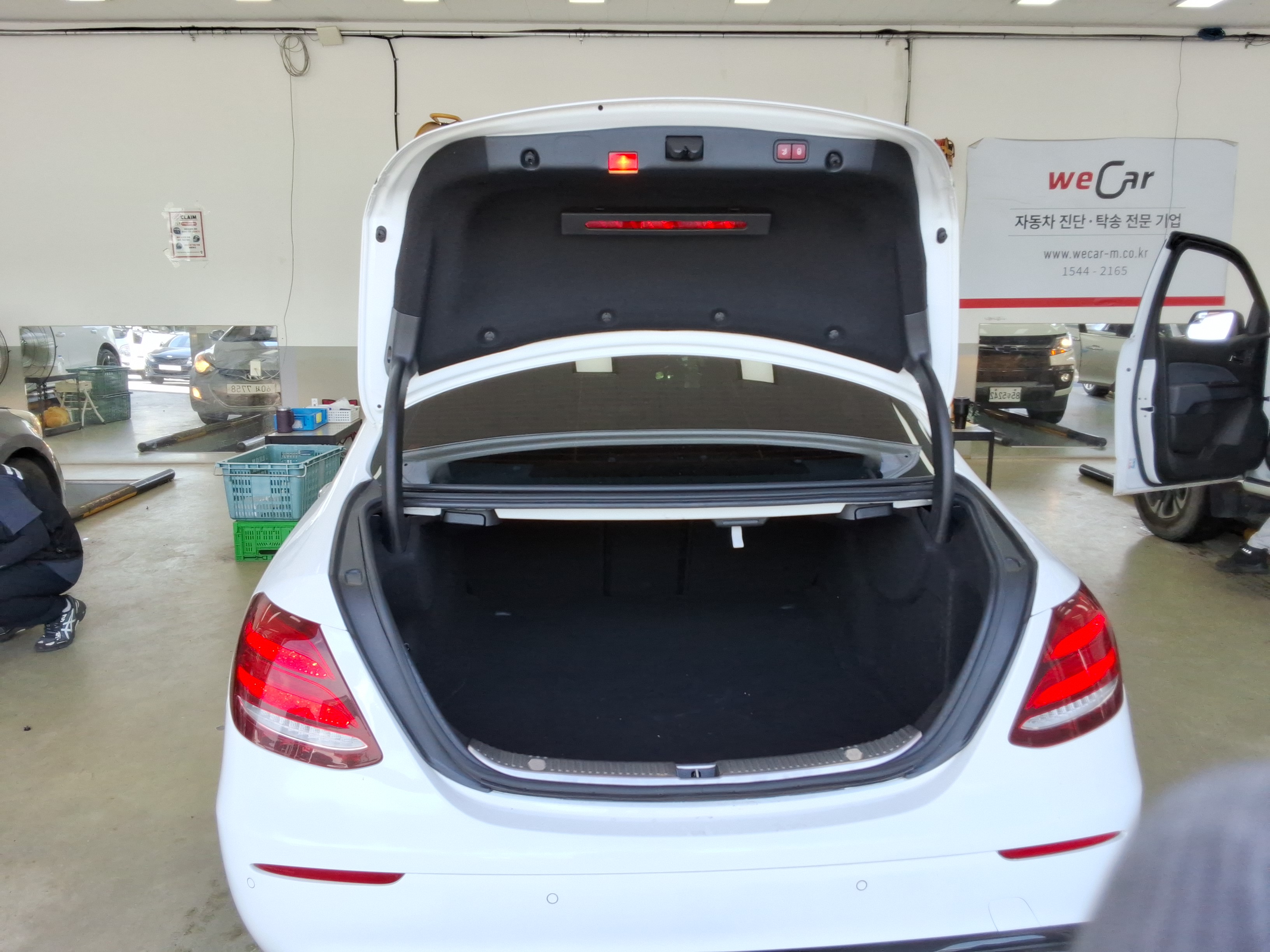 مرسيدس E-CLASS