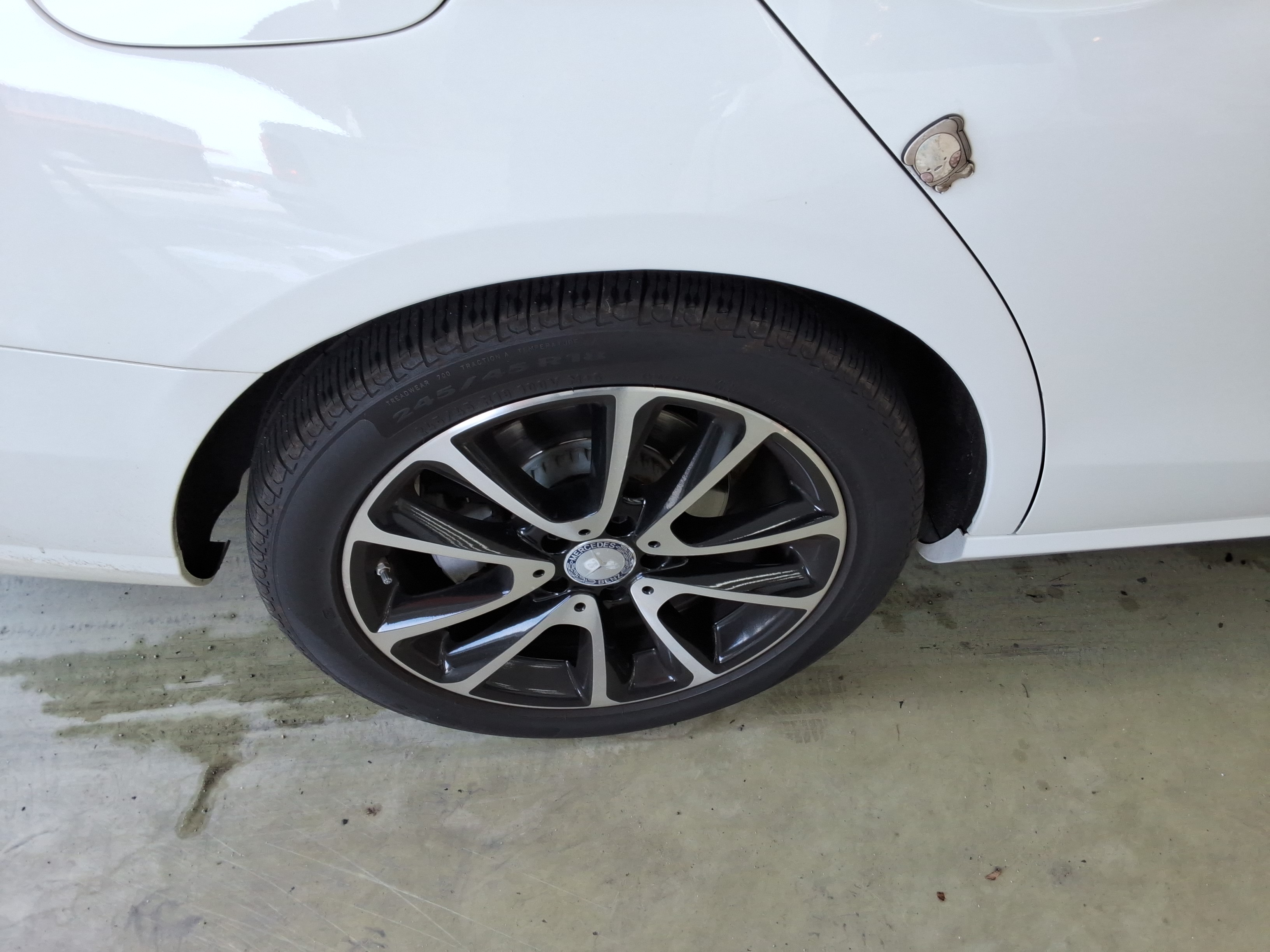 مرسيدس E-CLASS