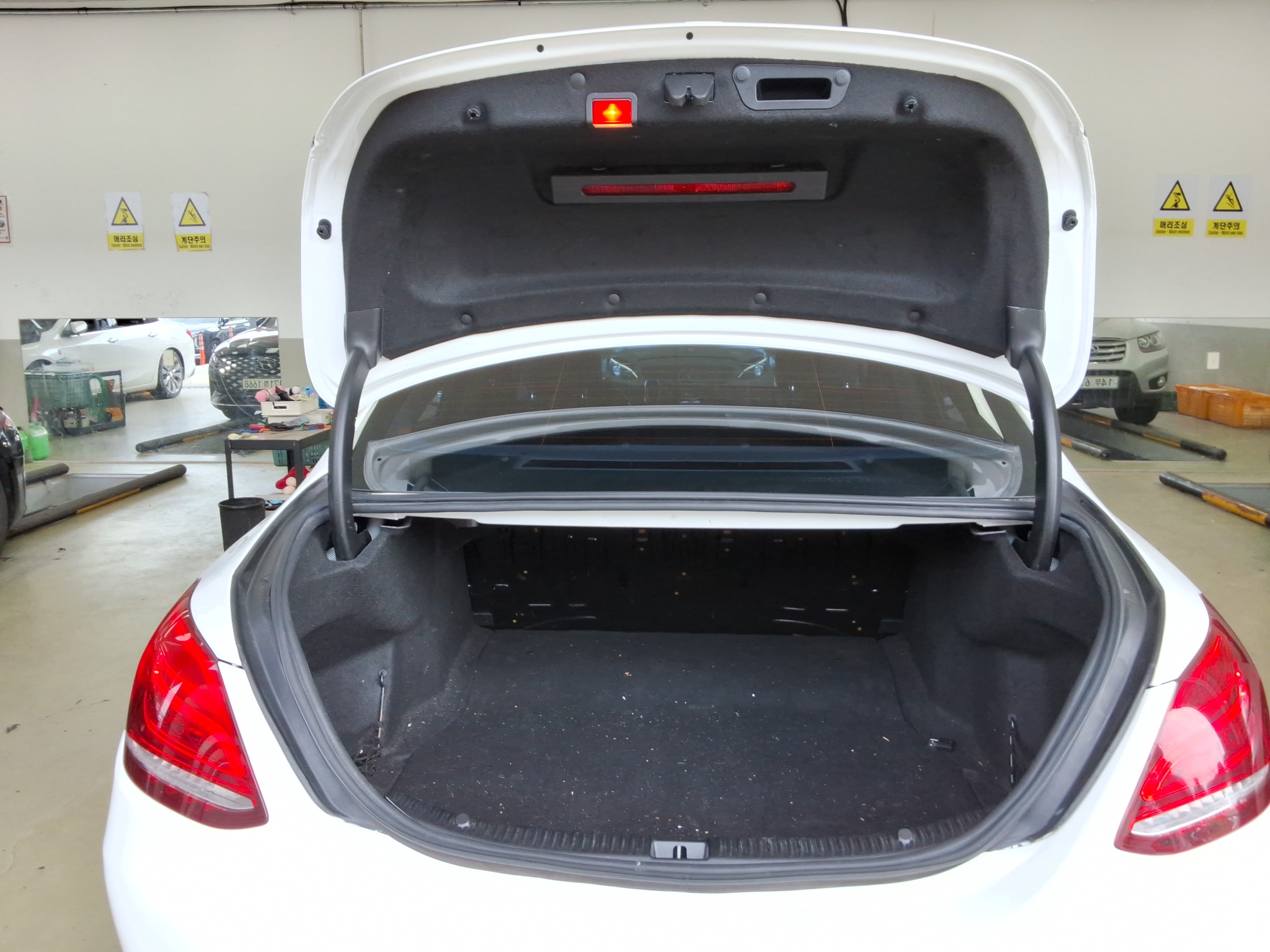 مرسيدس C-CLASS