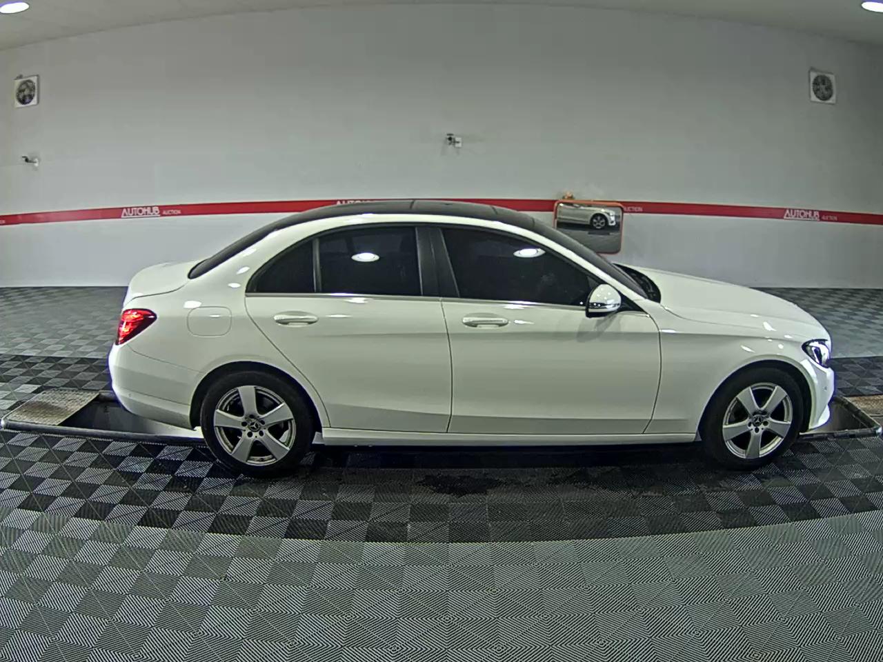 مرسيدس C-CLASS