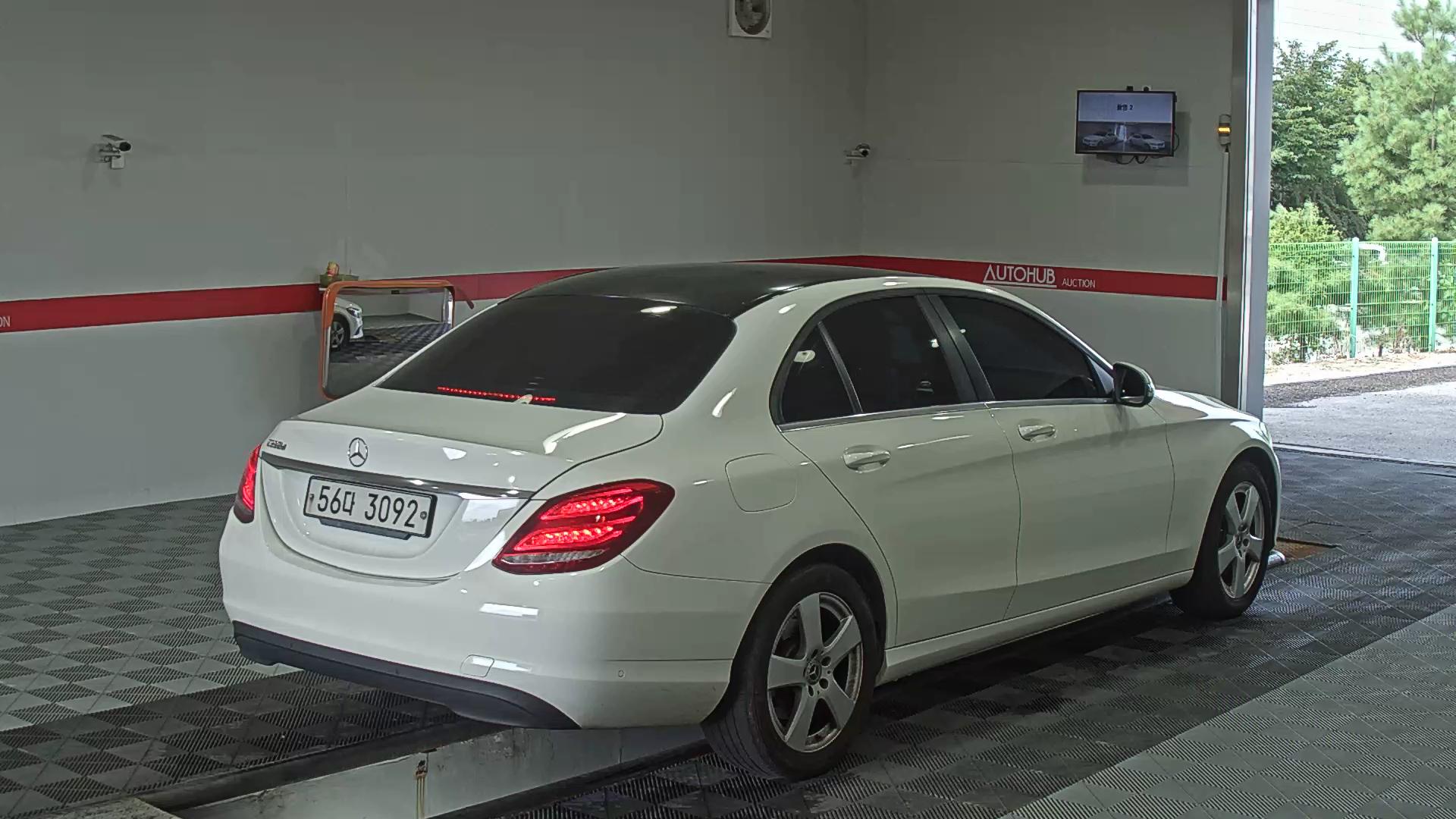 مرسيدس C-CLASS