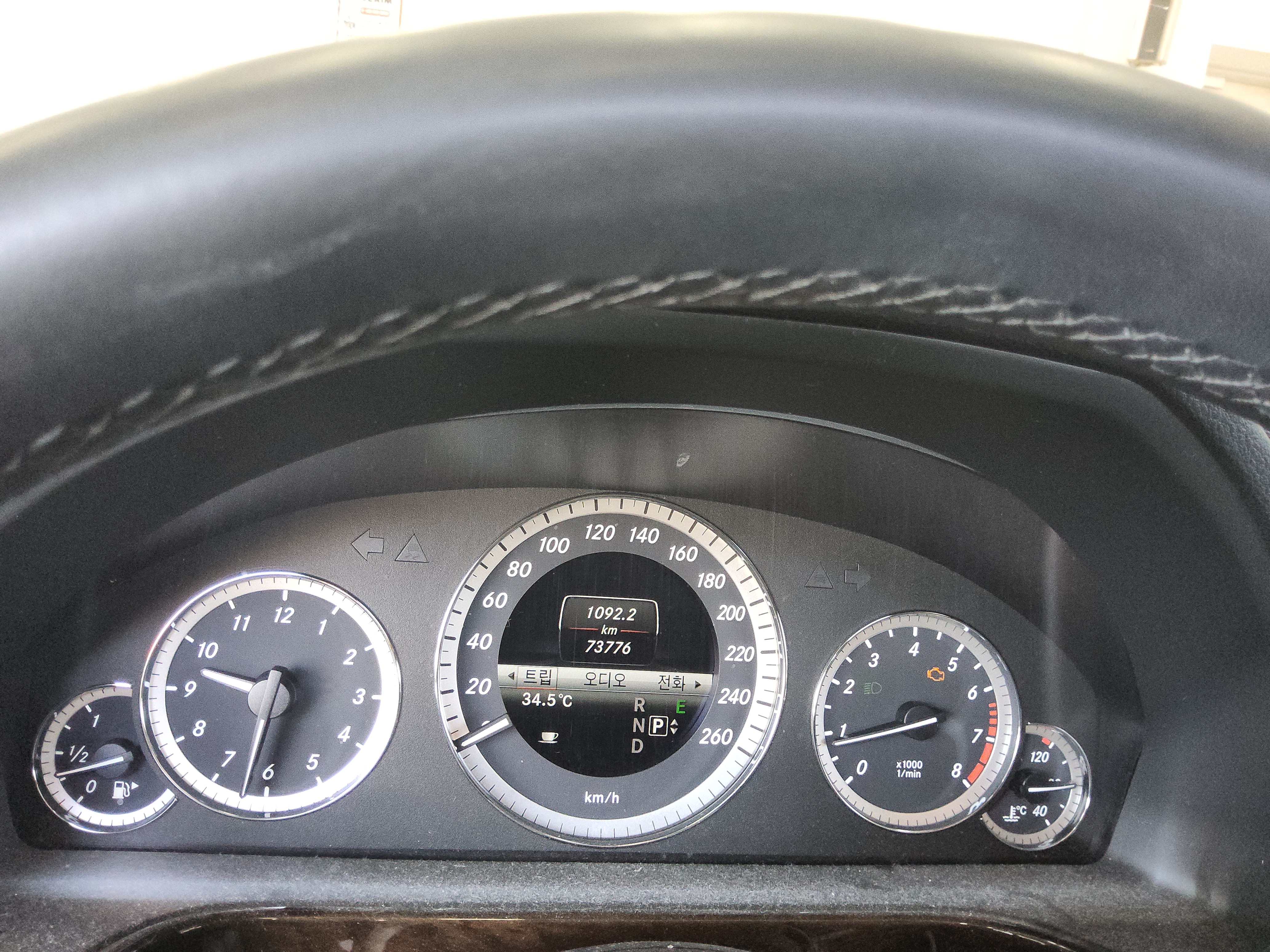 مرسيدس E-CLASS