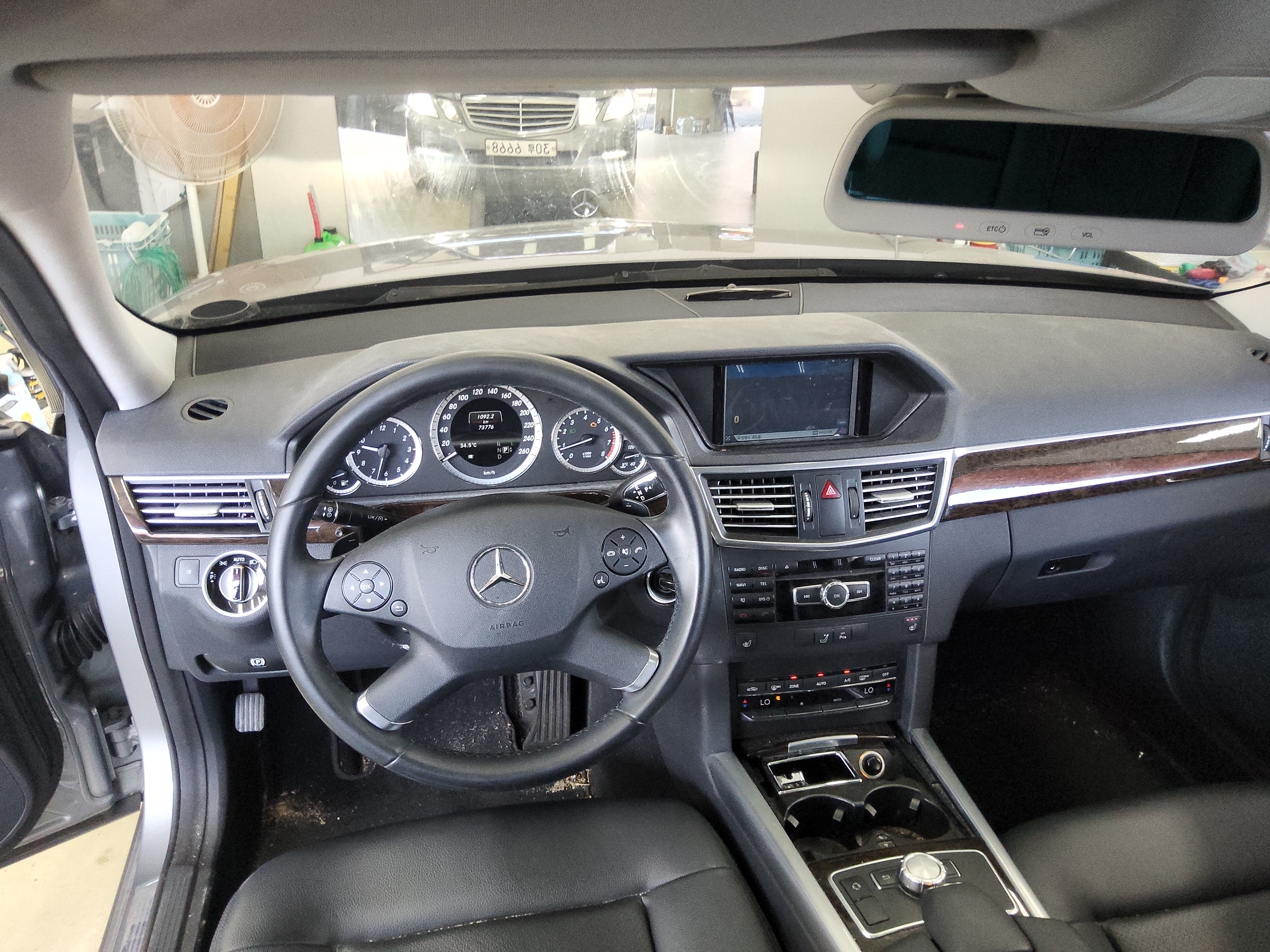 مرسيدس E-CLASS
