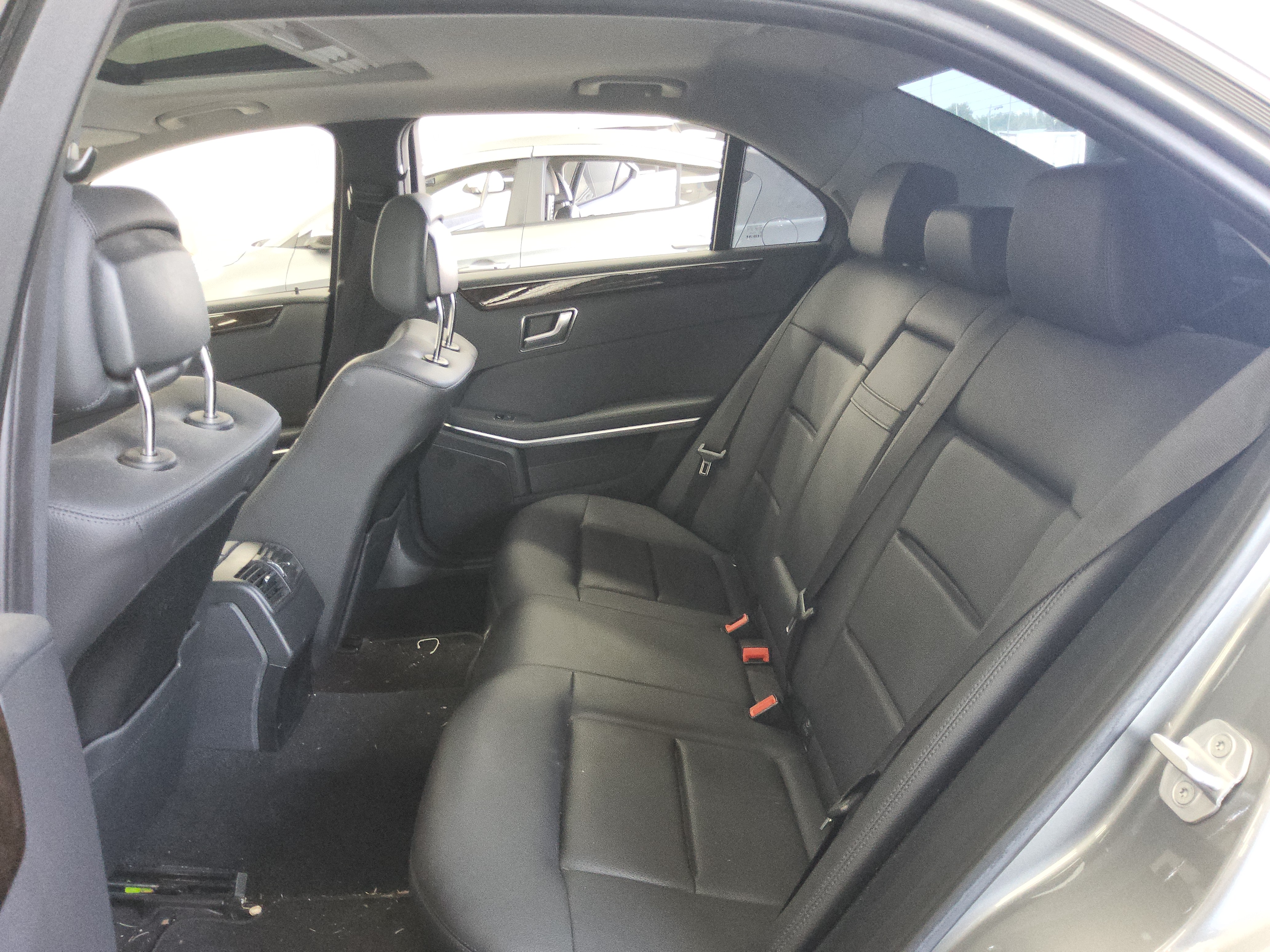 مرسيدس E-CLASS