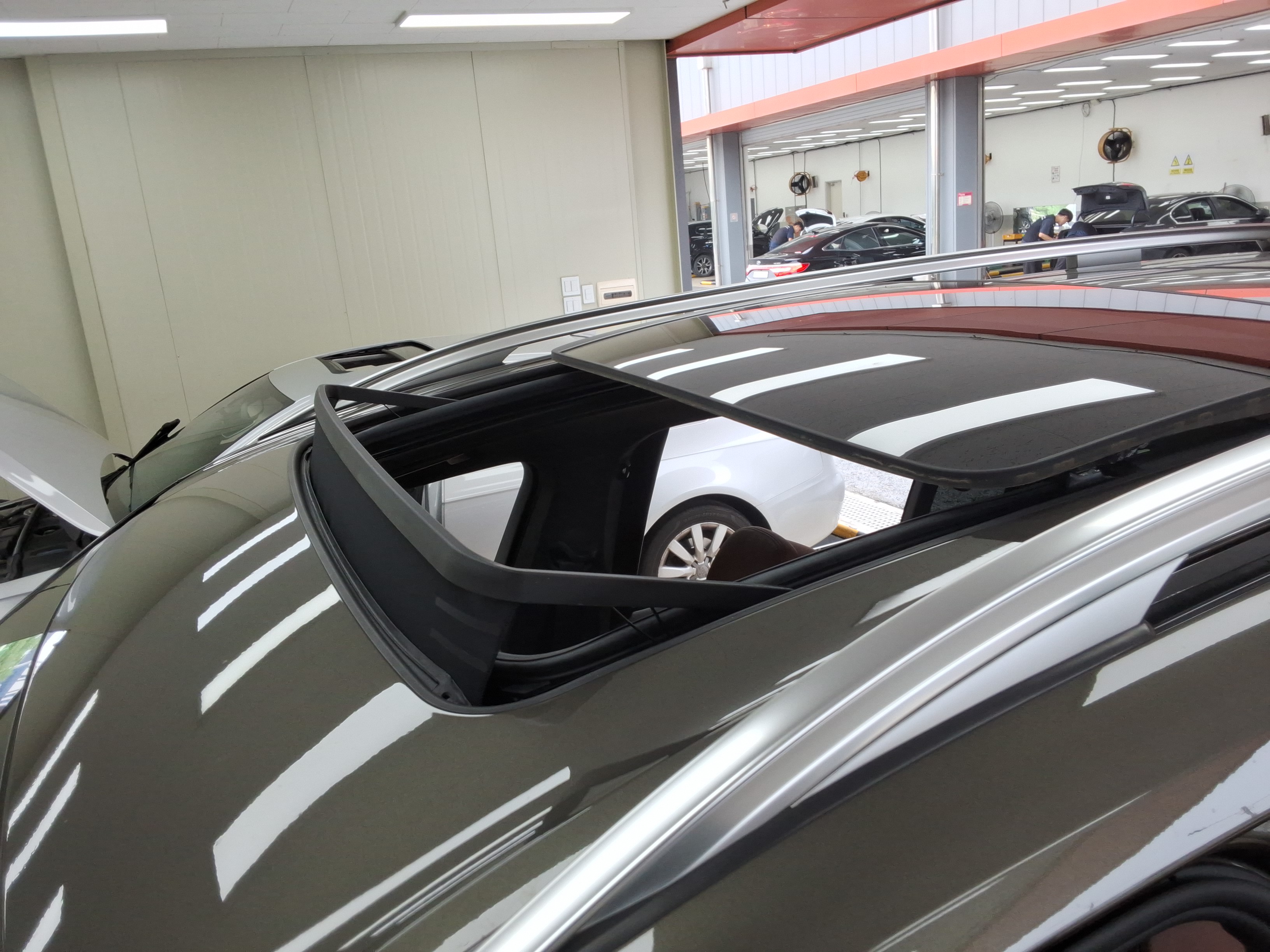 BMW - X7 - Image 18