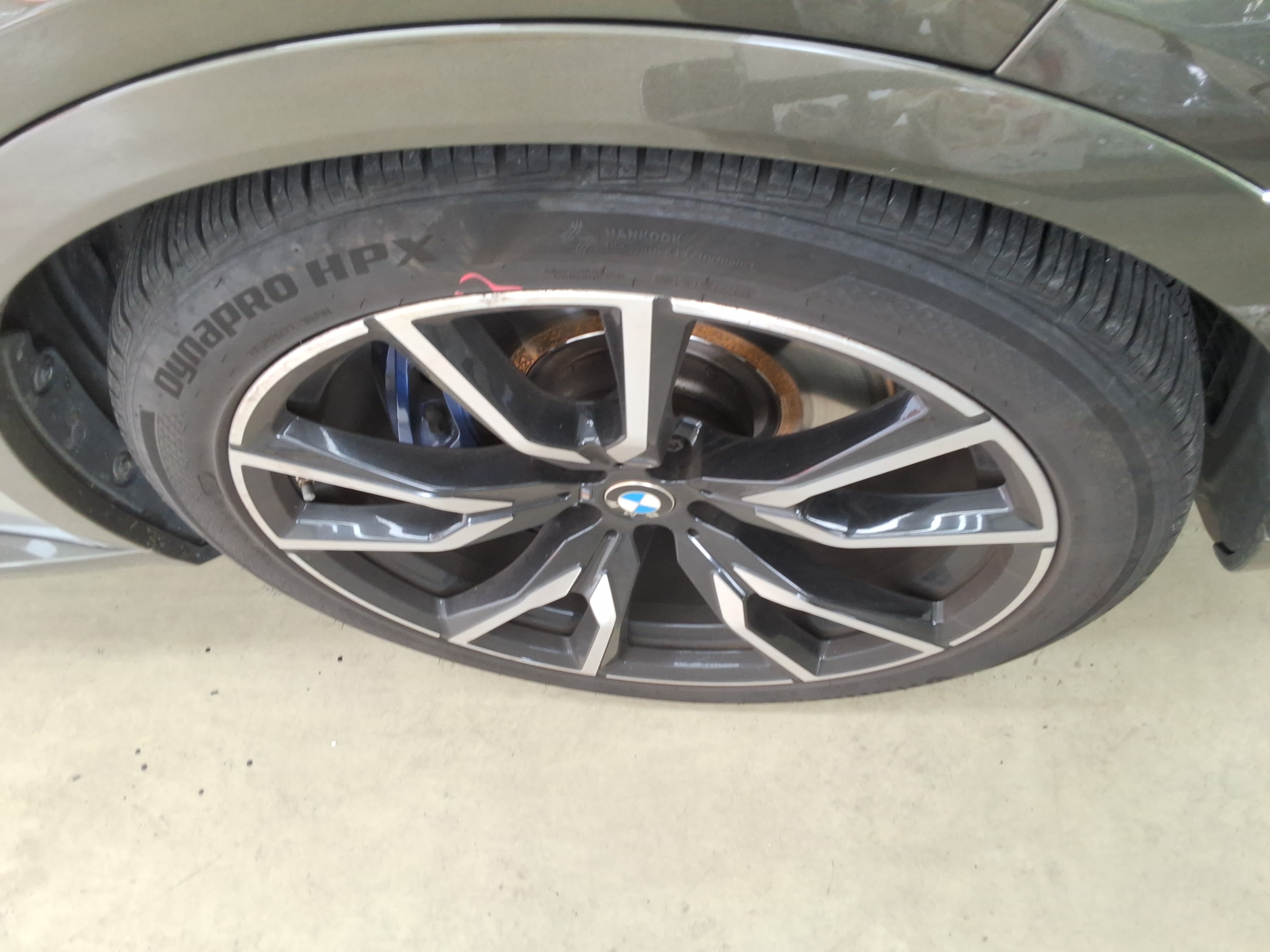 BMW - X7 - Image 26