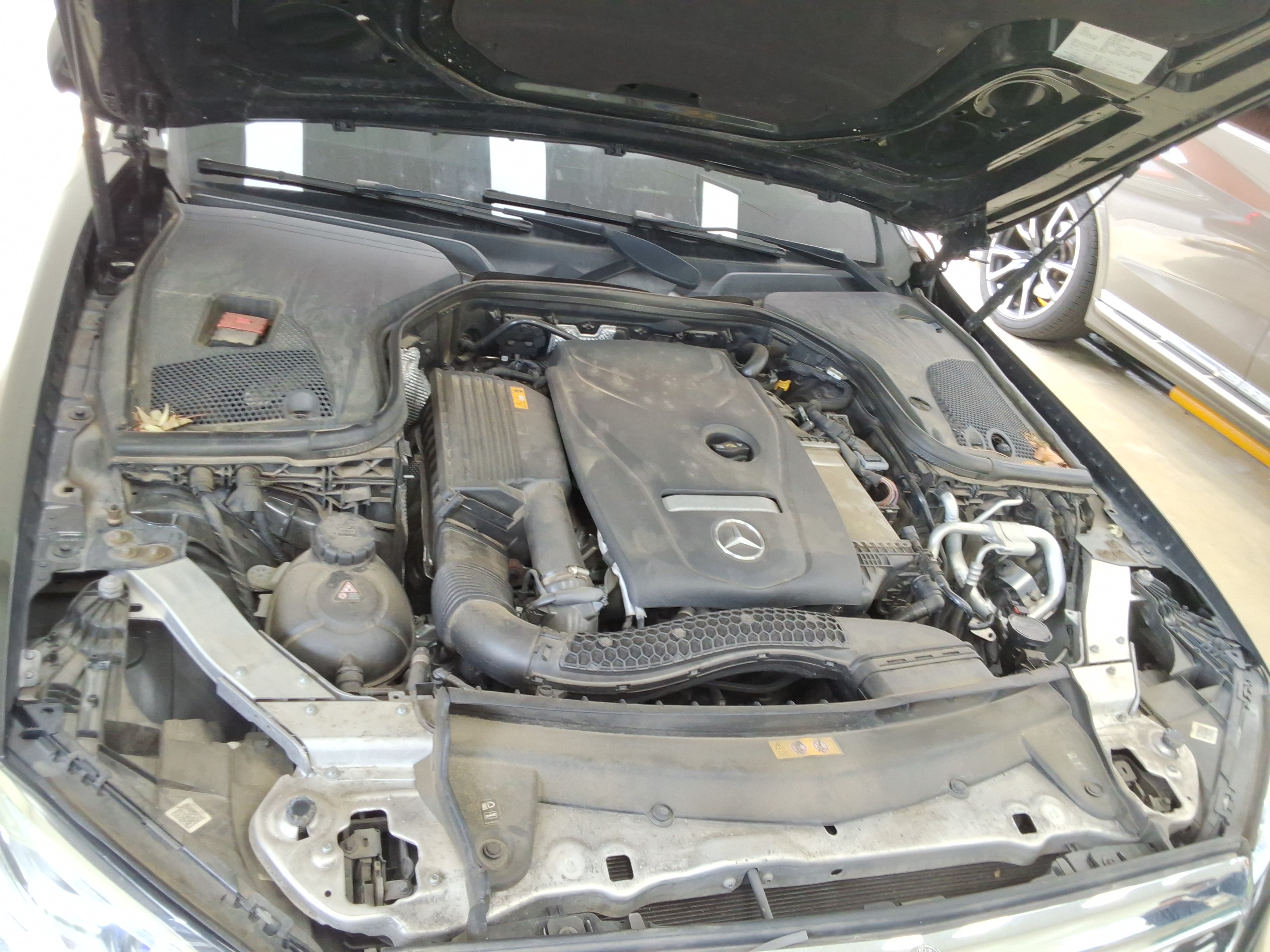 مرسيدس - E-CLASS - Image 28