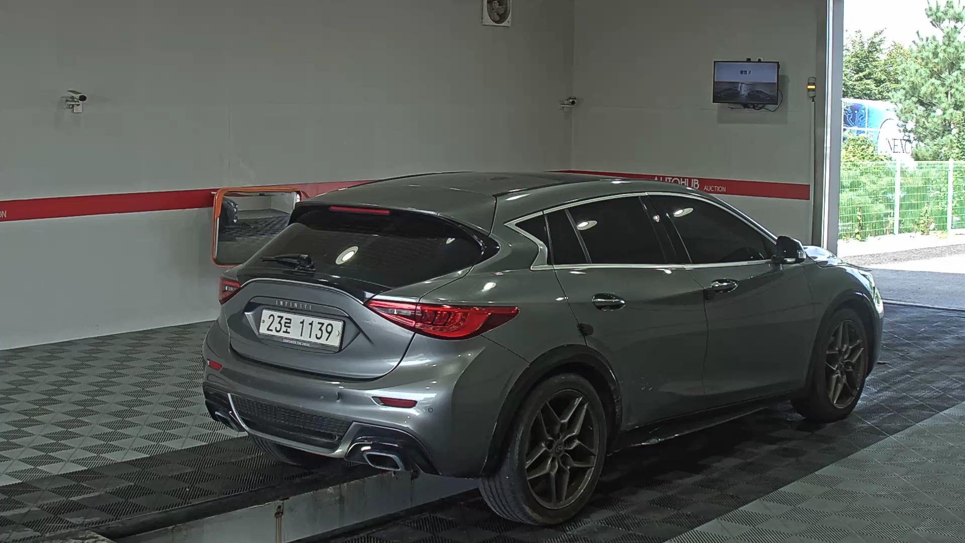 اينفيني Q30