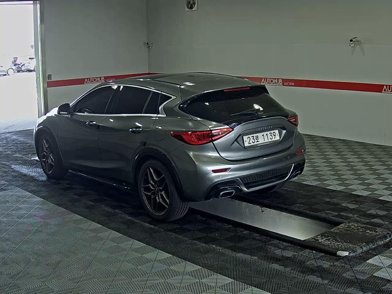 اينفيني Q30