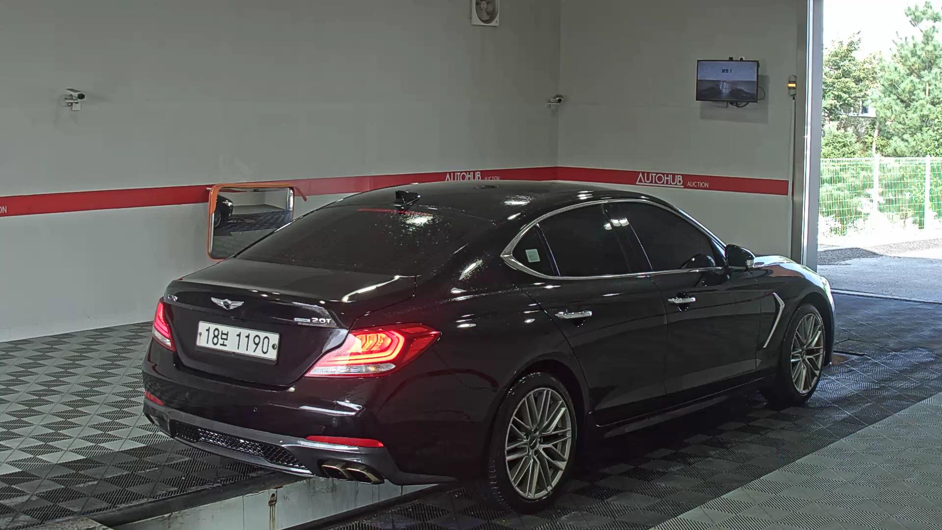 جينسس G70
