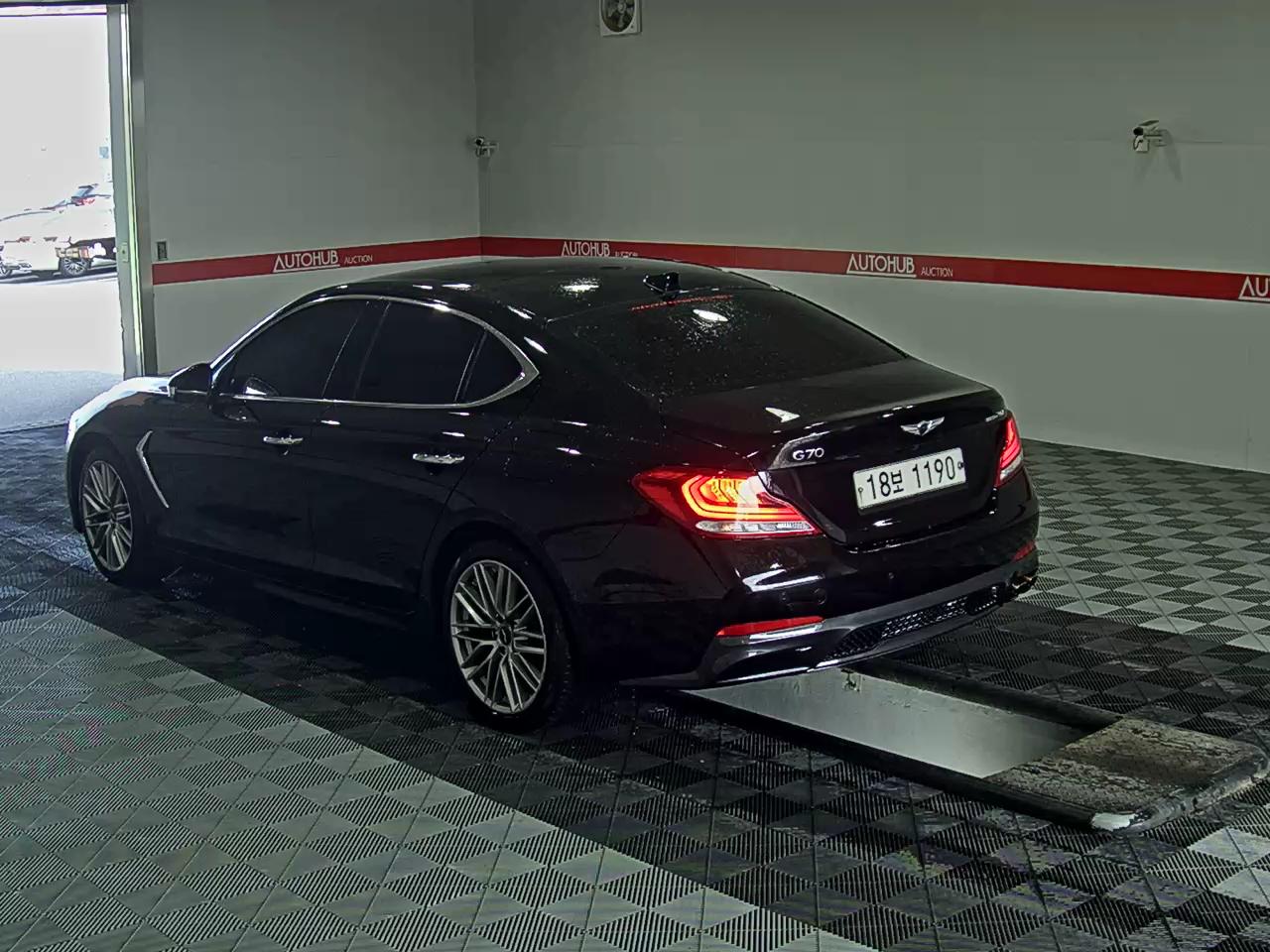 جينسس G70