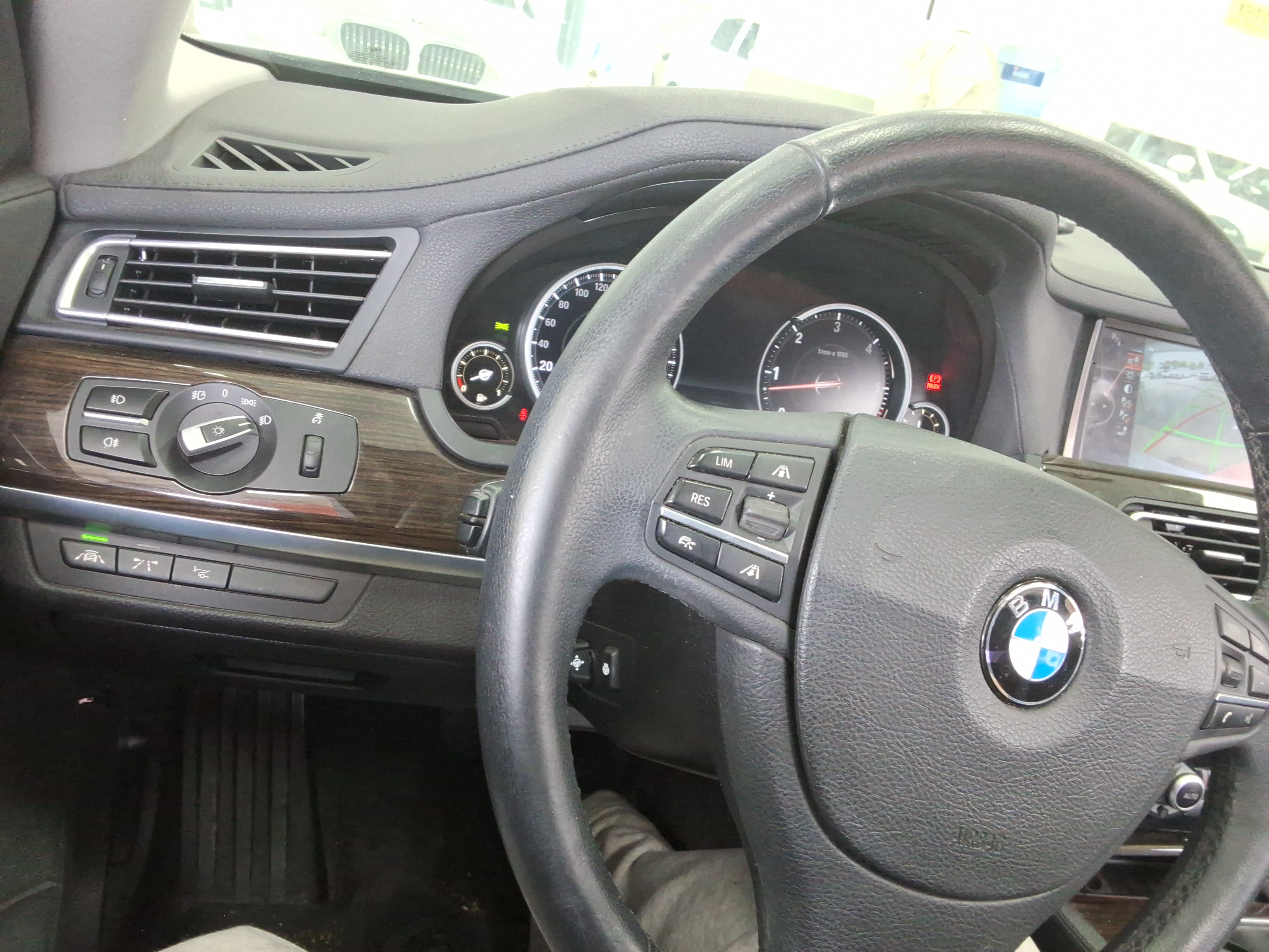 BMW الفئة السابعة