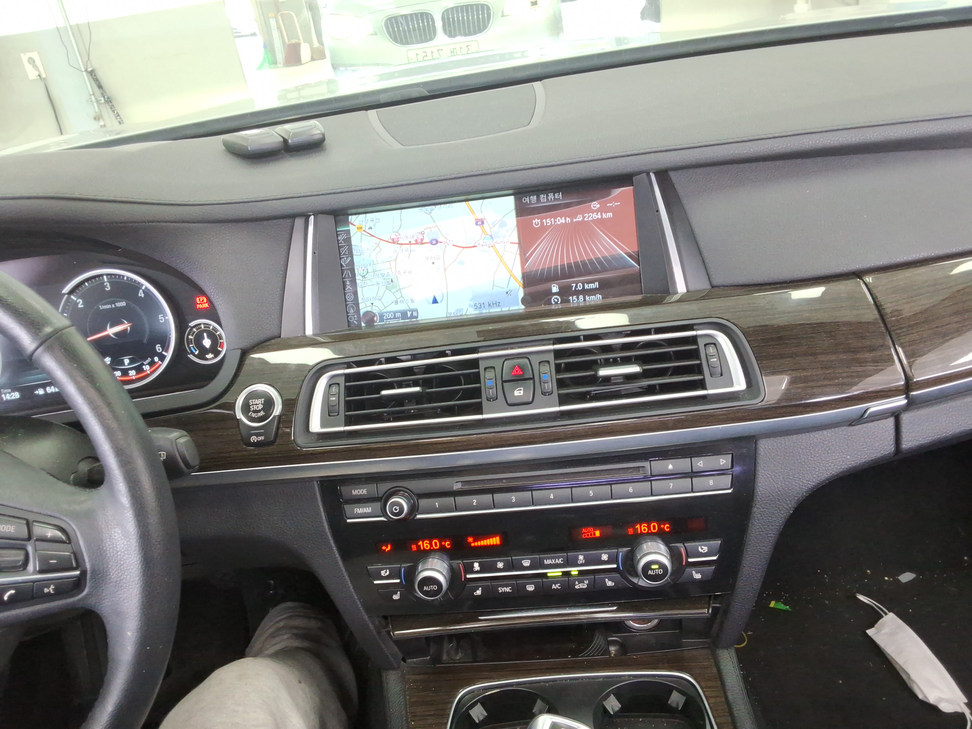 BMW الفئة السابعة