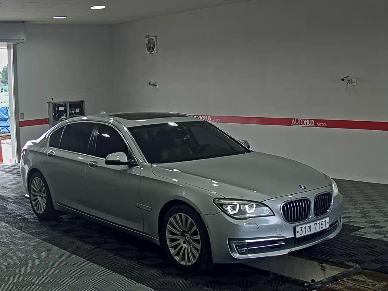 BMW الفئة السابعة