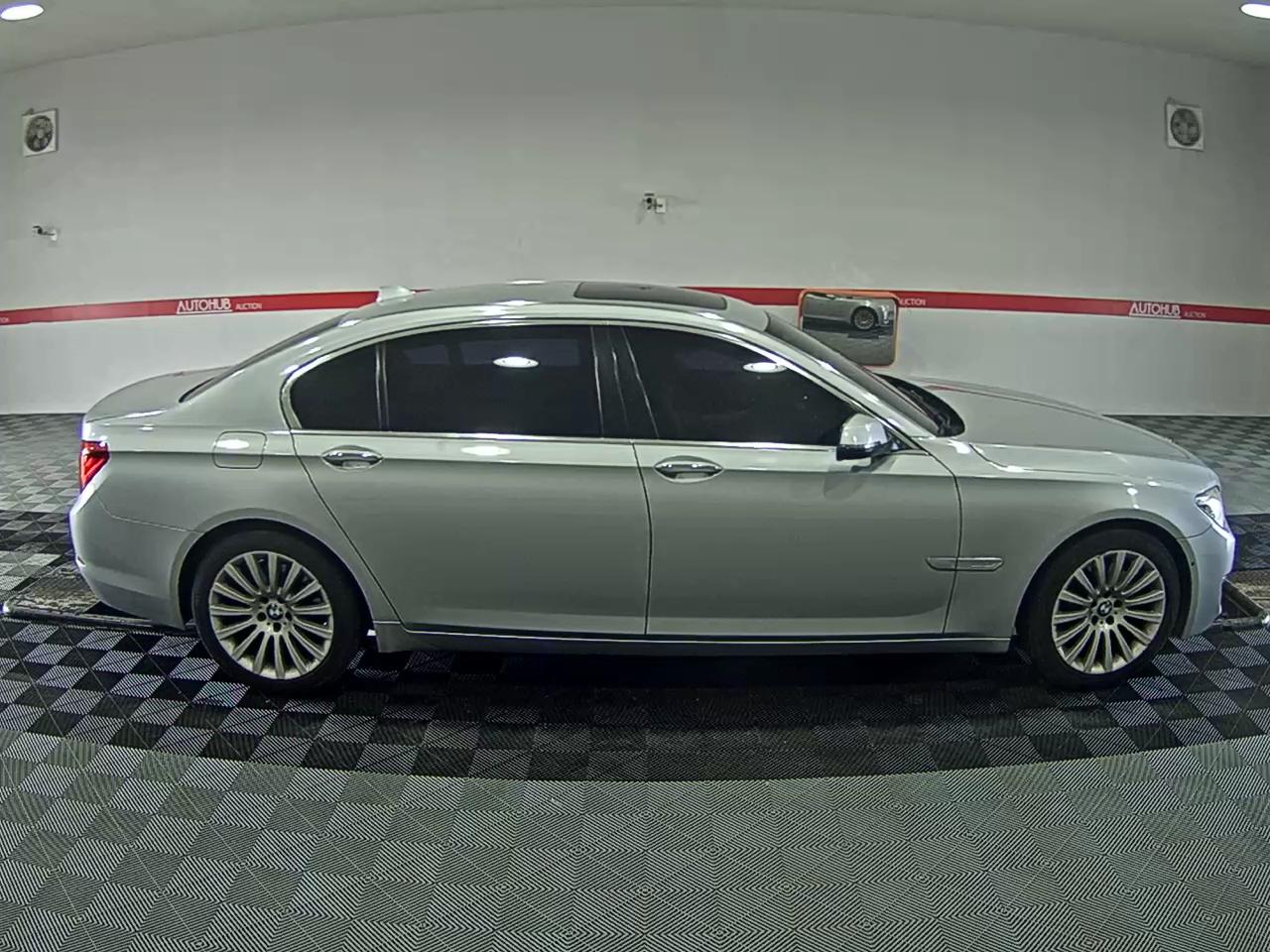 BMW الفئة السابعة