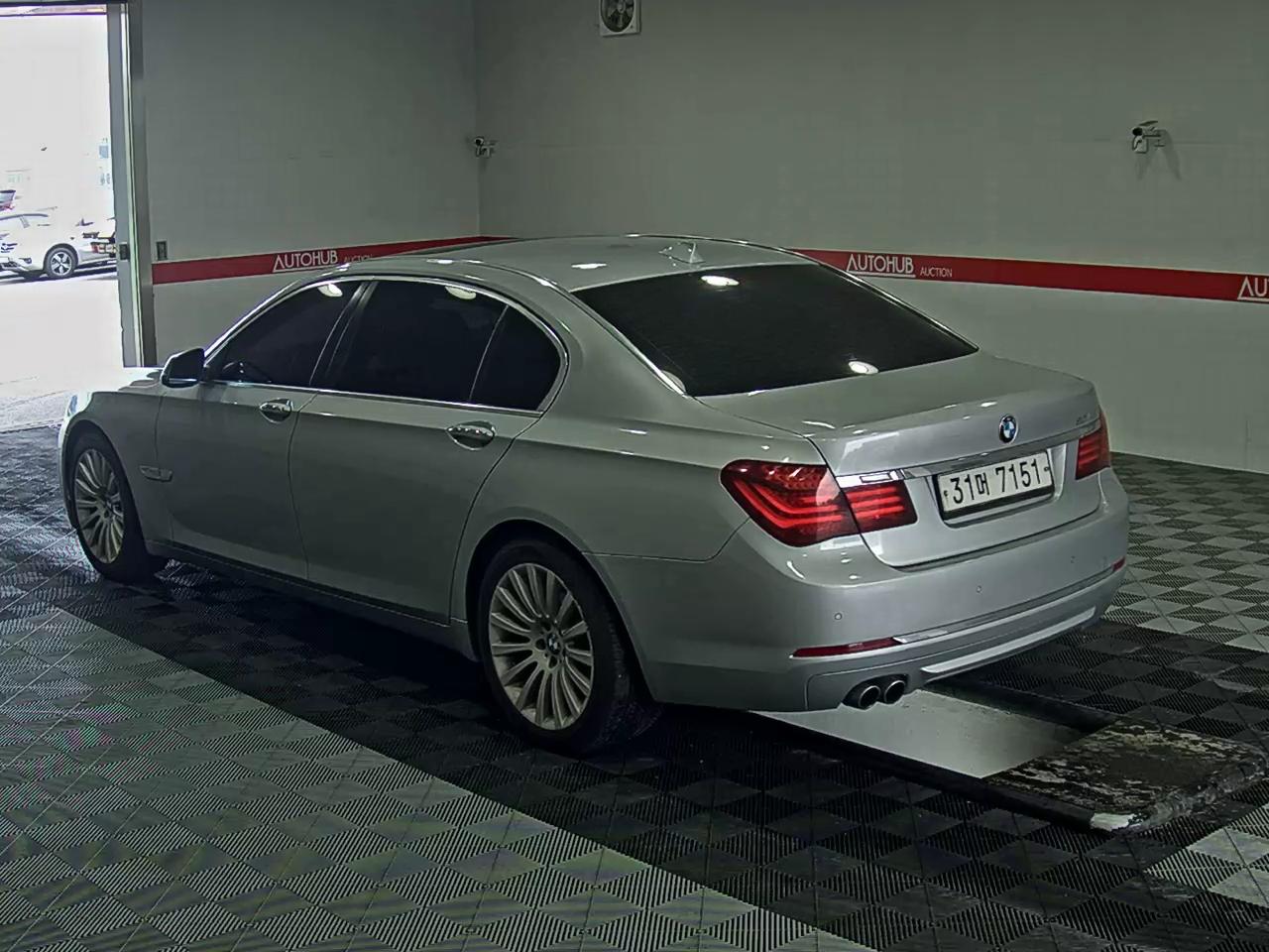 BMW الفئة السابعة