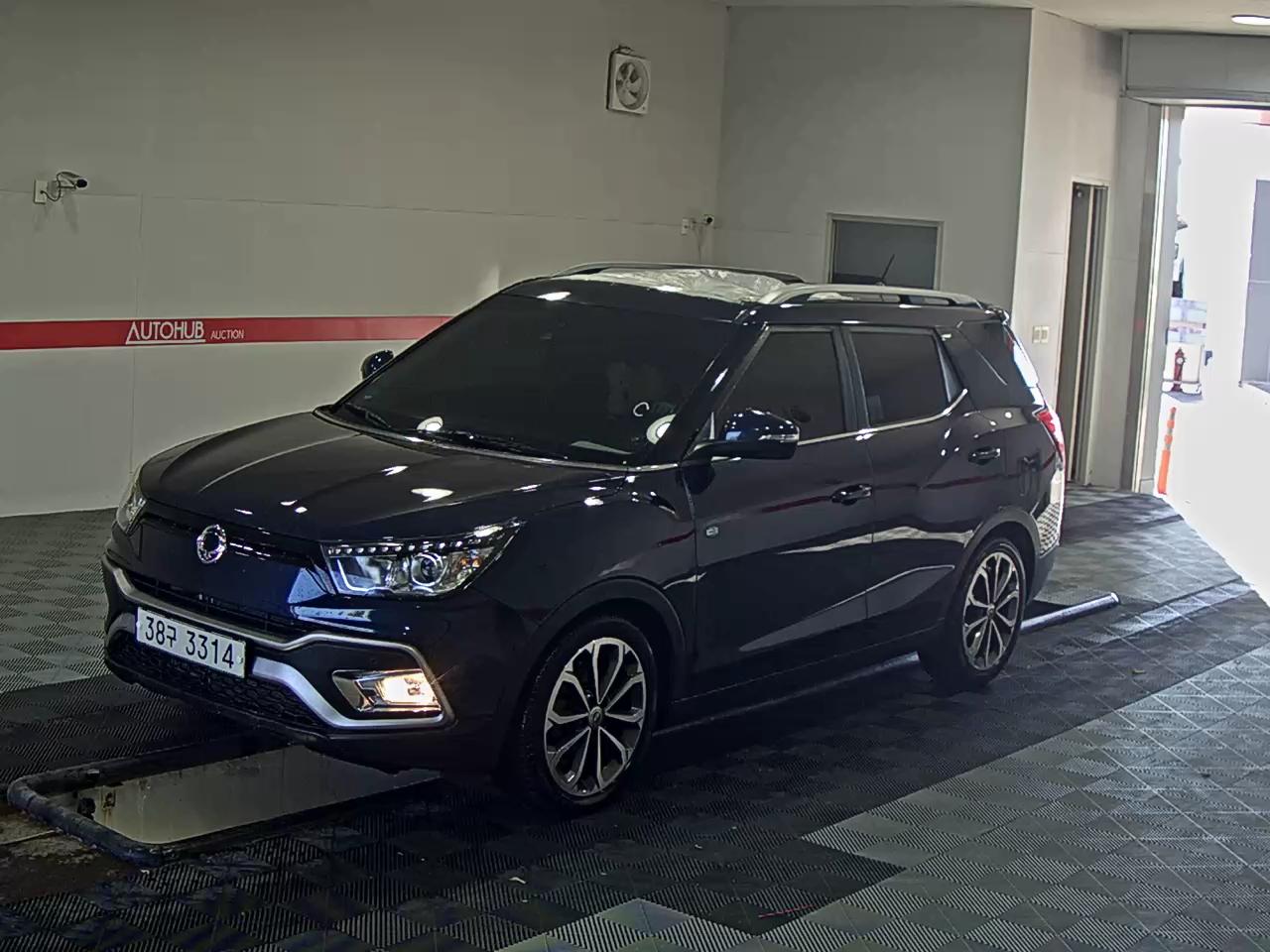 سانغ يونغ تيفولي إير