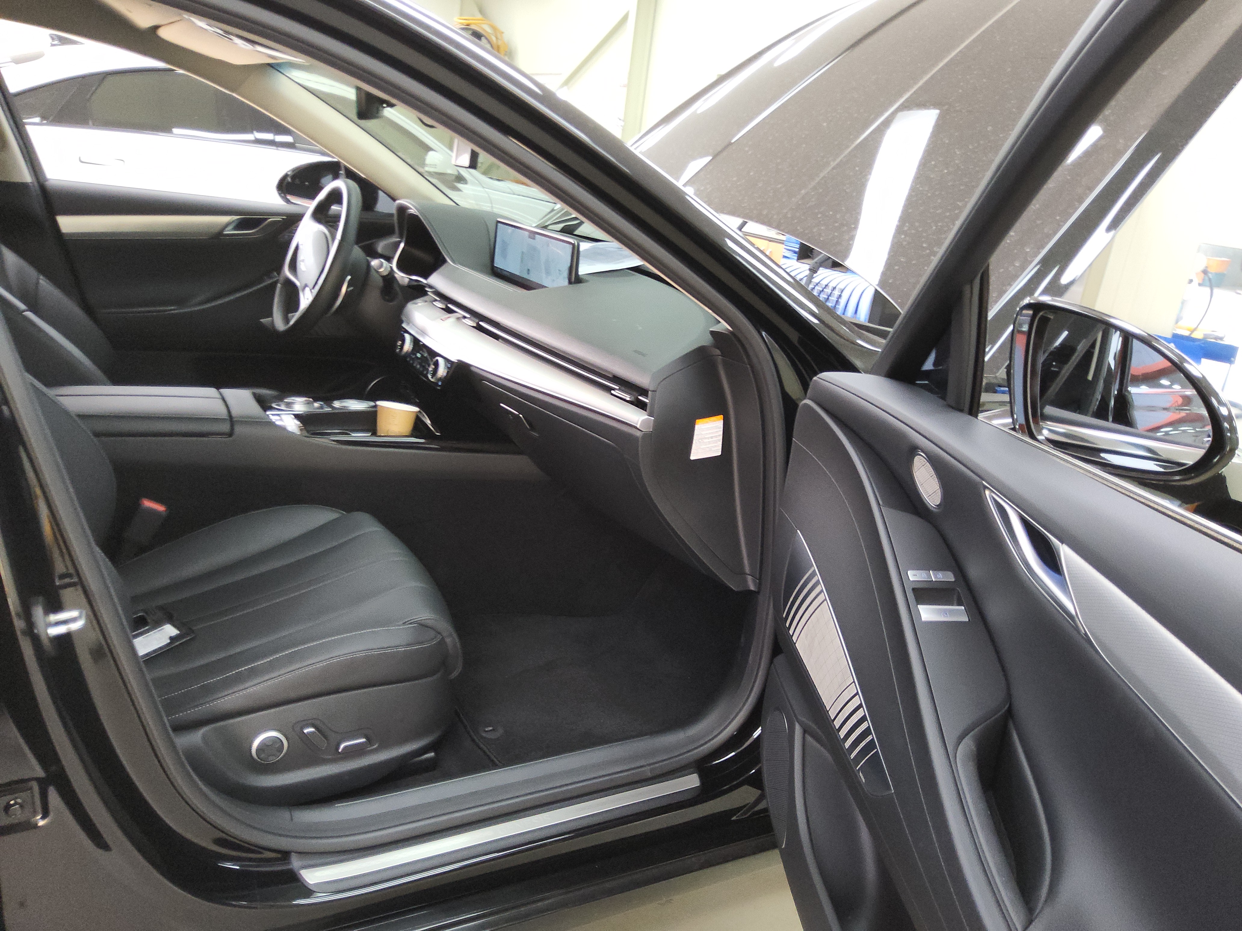 صورة إضافية