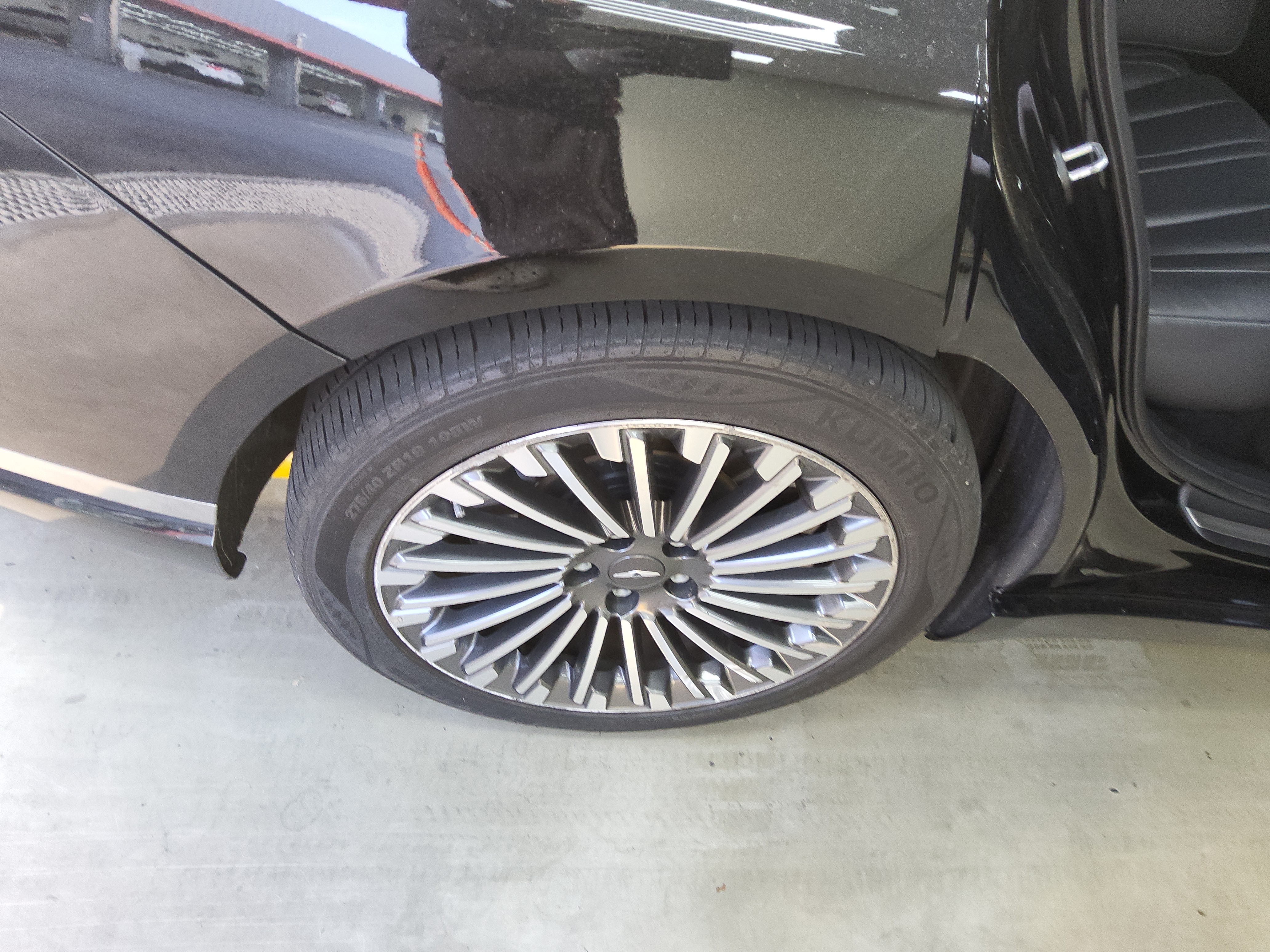 صورة إضافية