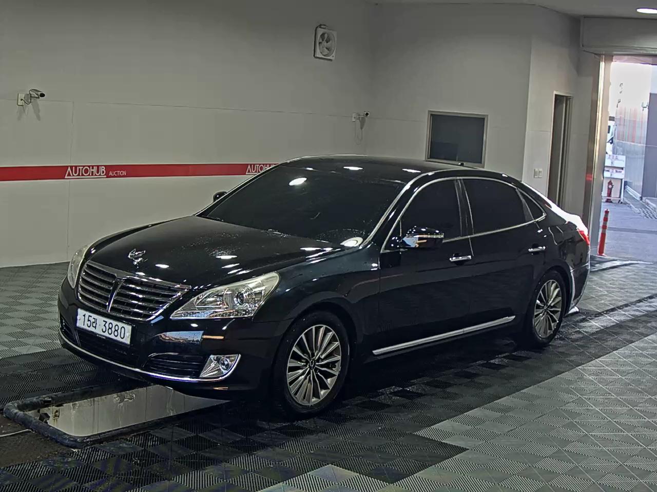 Hyundai Equus