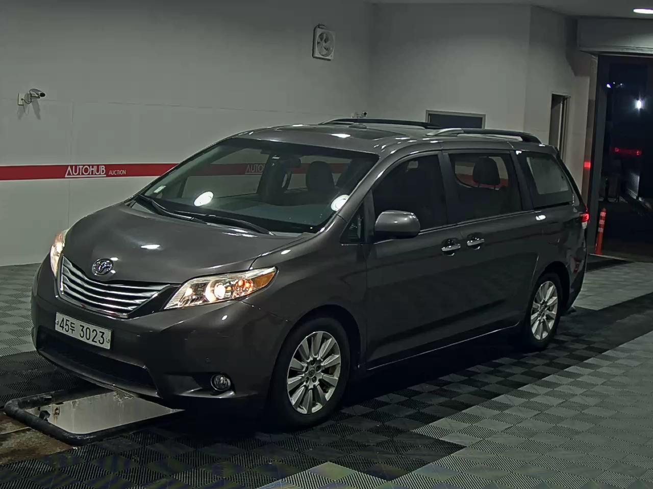 Toyota Sienna