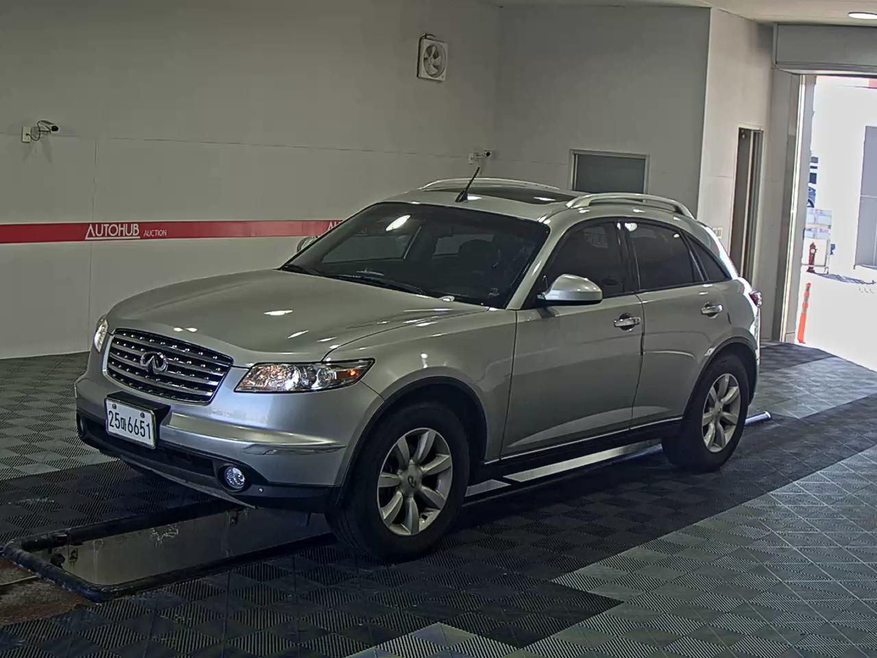 Infiniti FX35