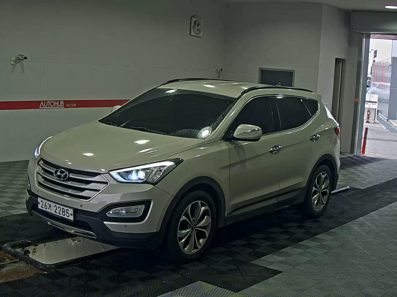 هيونداي سانتا في