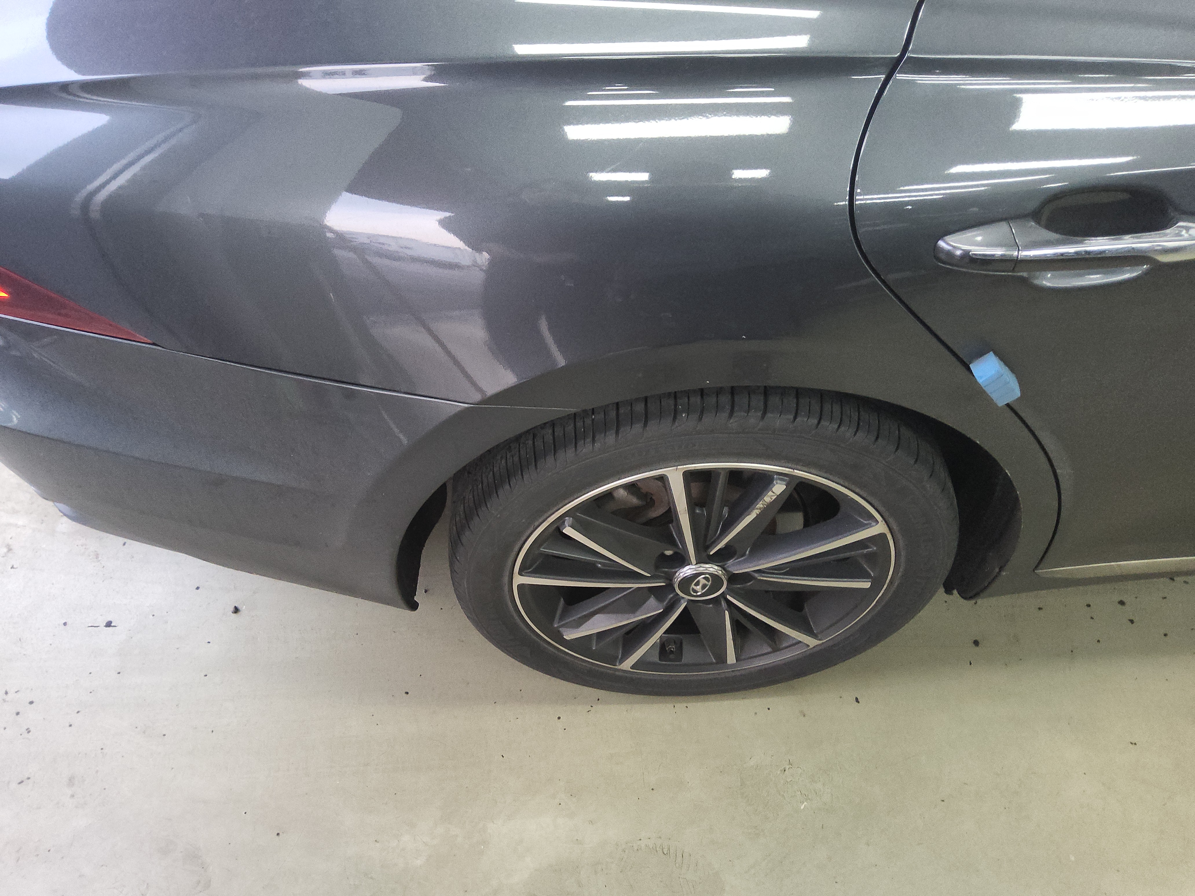 صورة إضافية